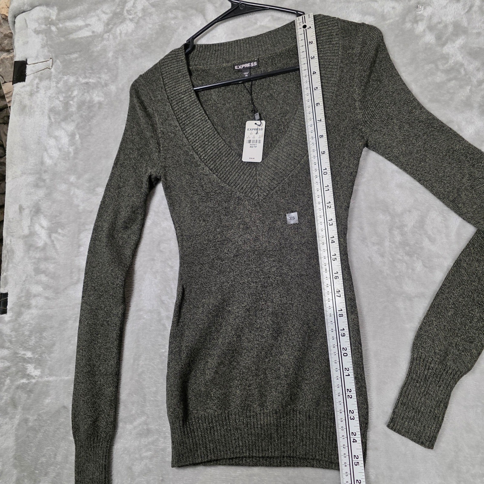 Express Olive Green Marled Deep V-Neck Knit Sweater Womens XS NWT