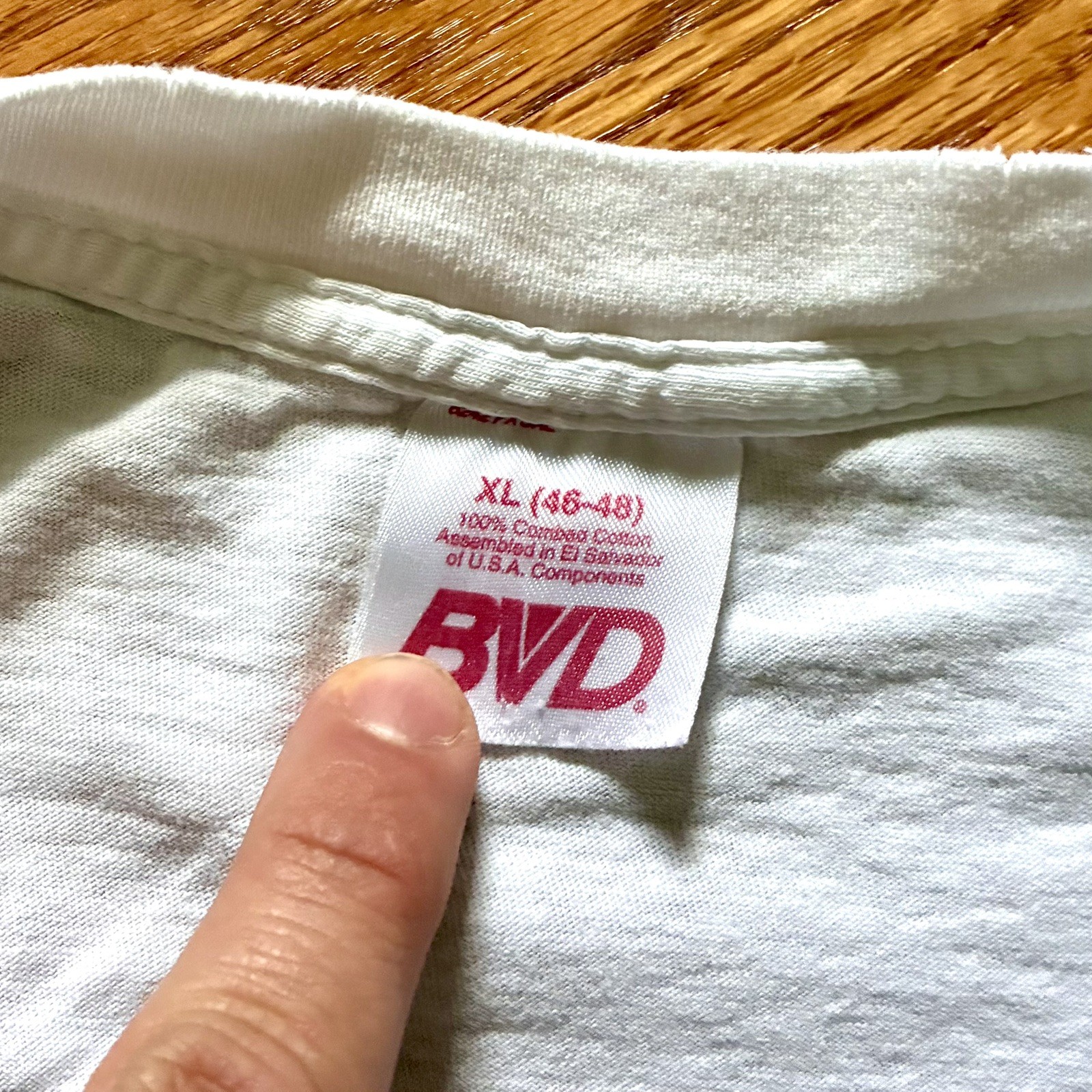 VINTAGE 80s/90s BVD White Single-Stitch V-Neck T-shirt Size Large