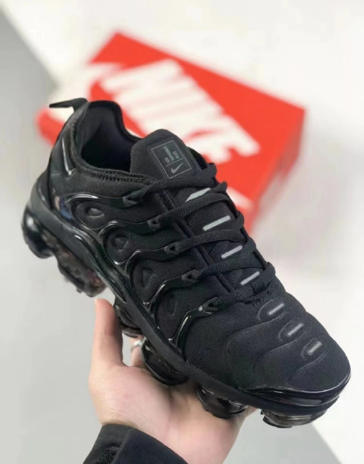 Nike Air Vapormax Plus Black Sneakers for Men