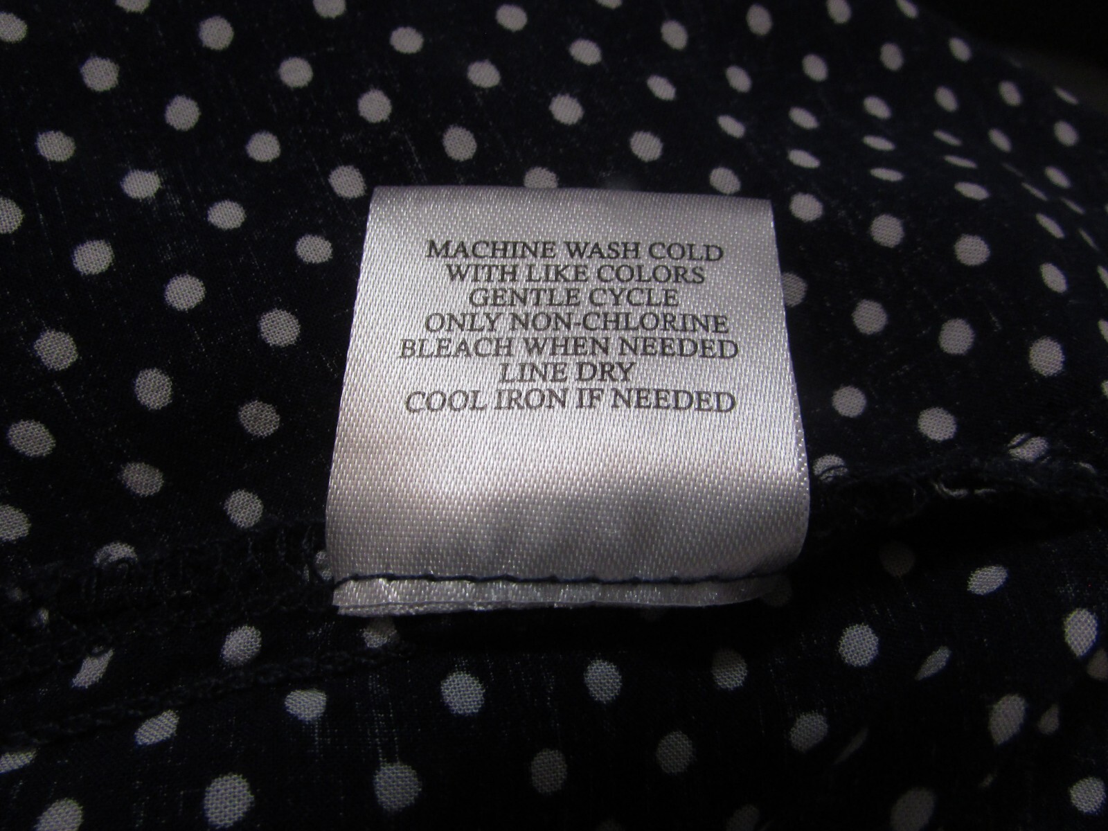 Sz 2X Fred Davis 100% Rayon Navy Polka Dot Top Bust: 53″ #226a