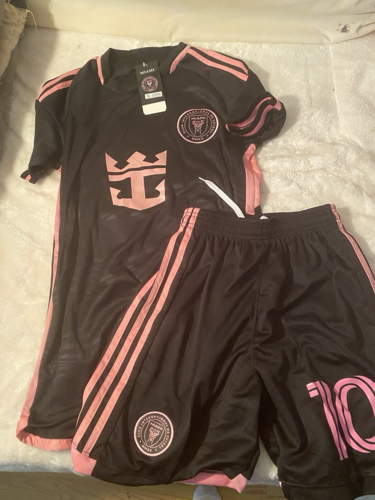Messi Short Set Size S 2 Piece Brand New boys