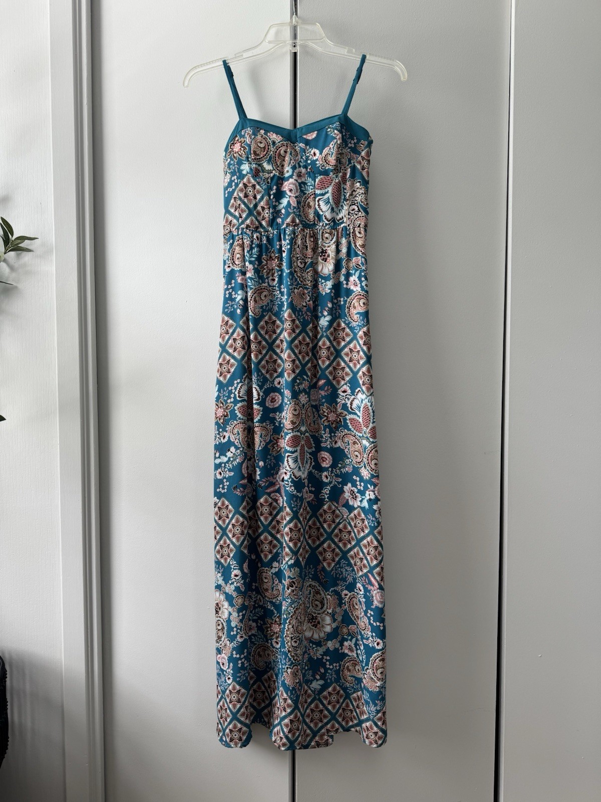 Xhilaration XS Blue Paisley Smocked Square Neck Strappy Maxi Dress