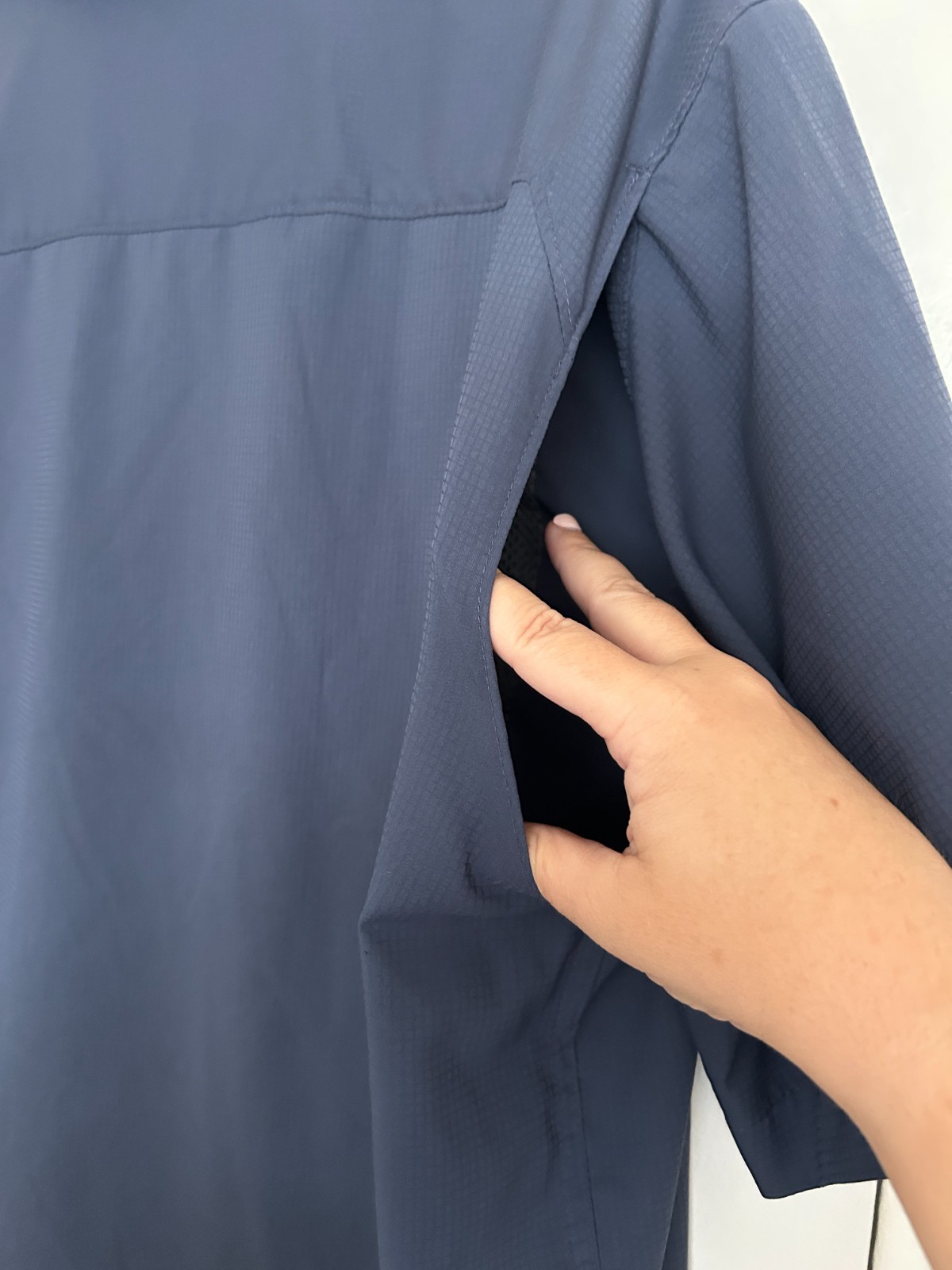 Columbia Men’s Moisture Wick Navy Blue Short Sleeve Button Down Shirt (Size XL)
