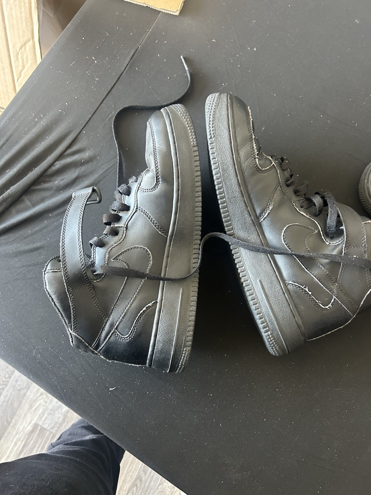 Size 7y – Nike Air Force 1 ’07 Mid Triple Black