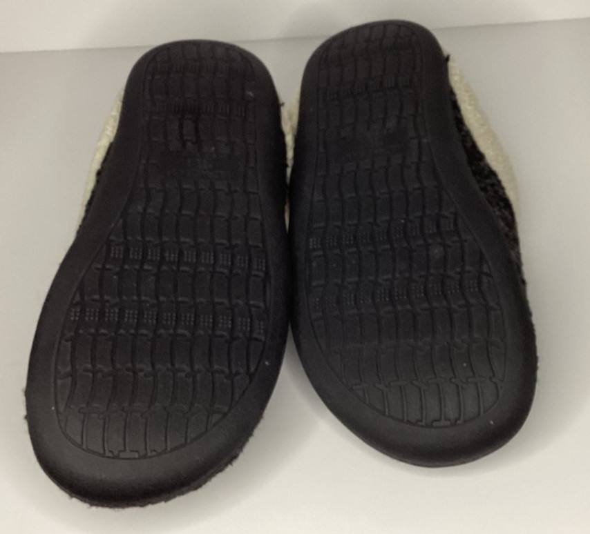 ULTRAIDEAS Slip On House Shoes Mens Size 9-10 Medium Memory Foam