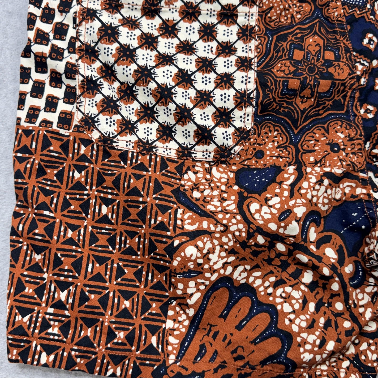 Wallace & Barnes Patchwork Shorts Mens Large Brown Batik 6 Inch Casual Elastic