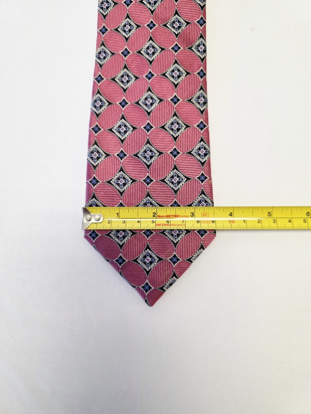 JZ Richards 100% Silk Woven Geometric Tie Pink Black Blue White