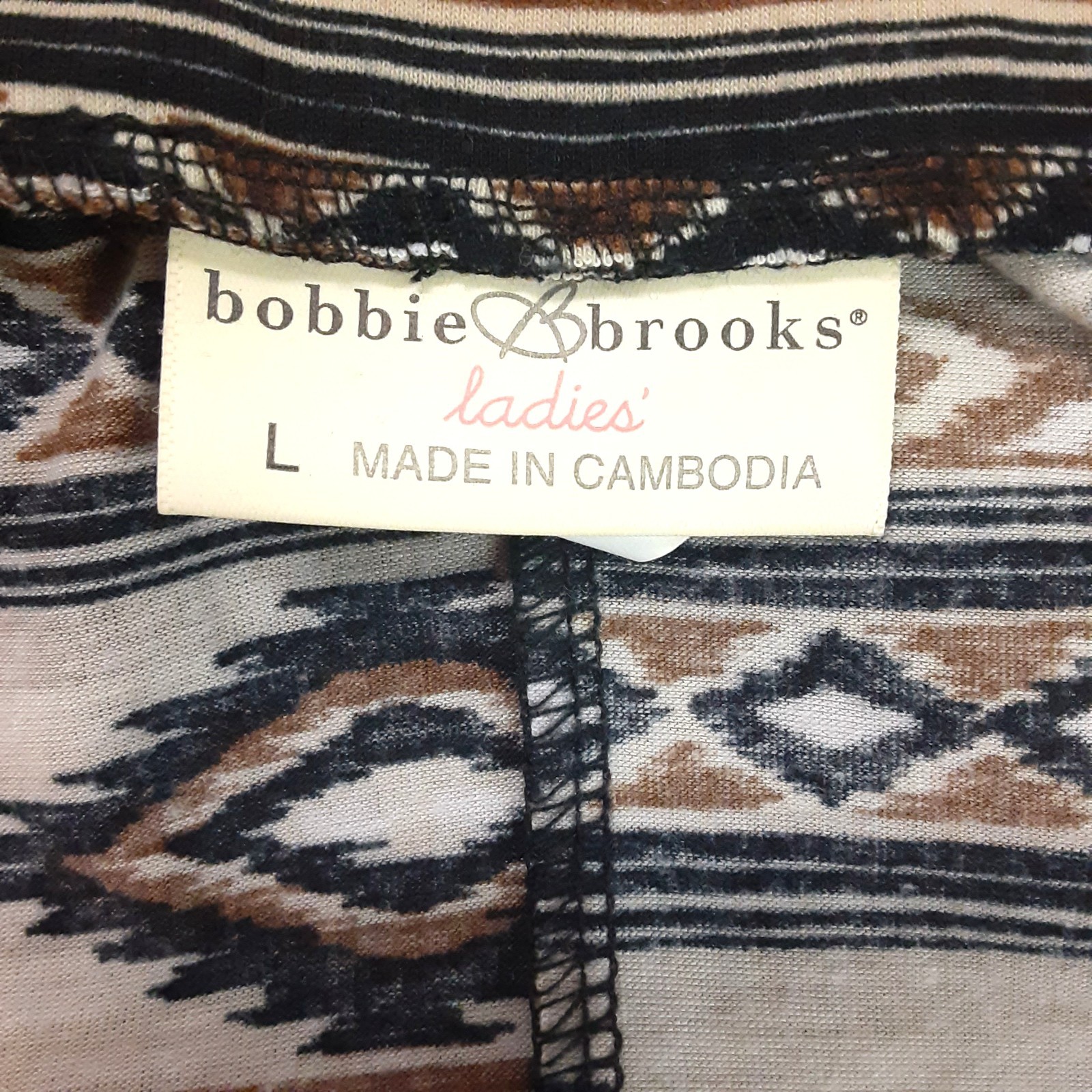 Bobbie Brooks Long Skirt Size LG pullon Boho Aztec Vent Waist 30inch Length 40in