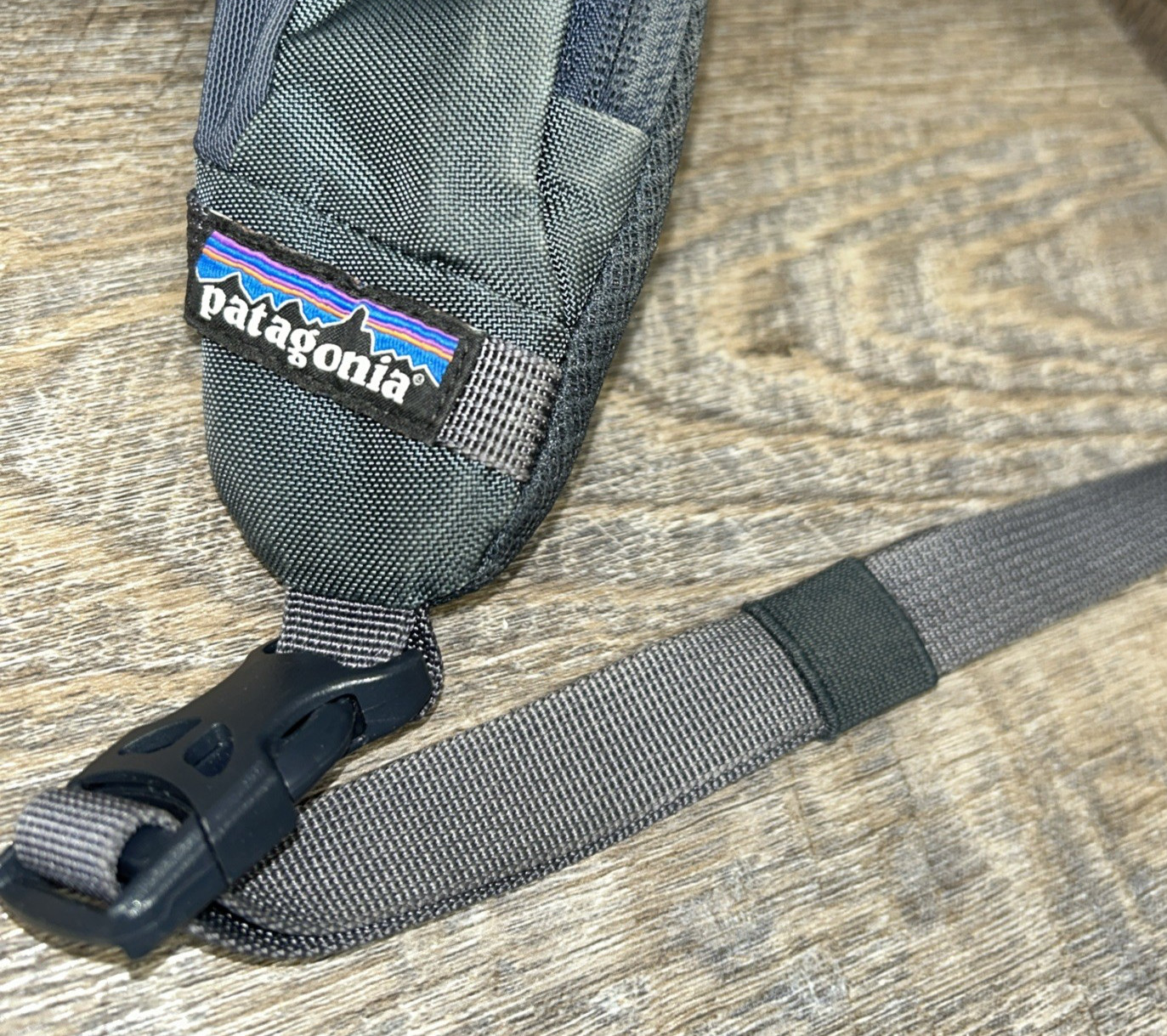 Gently Used Patagonia ATOM 8 Liter Crossbody Bag