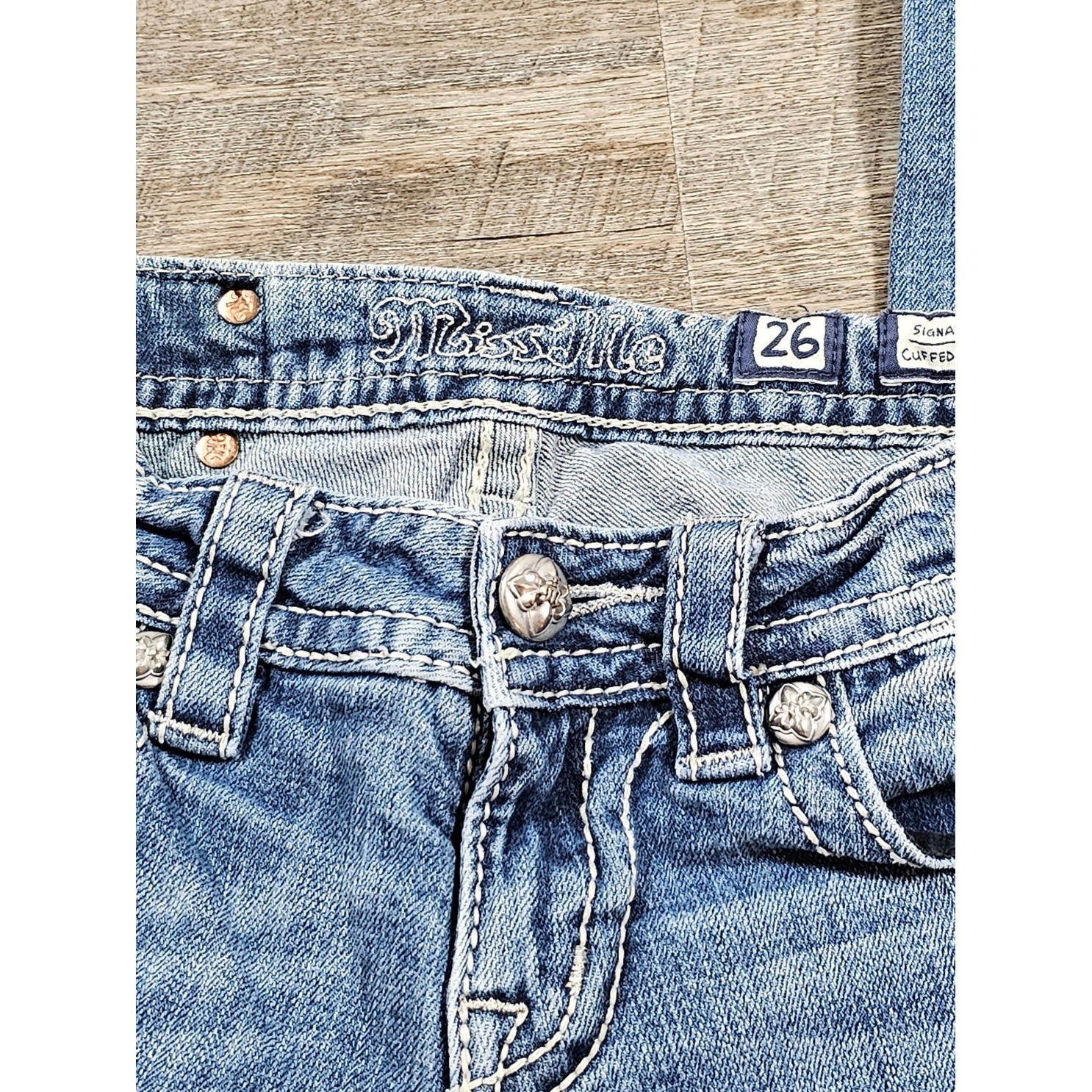 Miss Me Signature Cuffed Capri Jeans Fleur De Lis Embellished Medium Wash 26