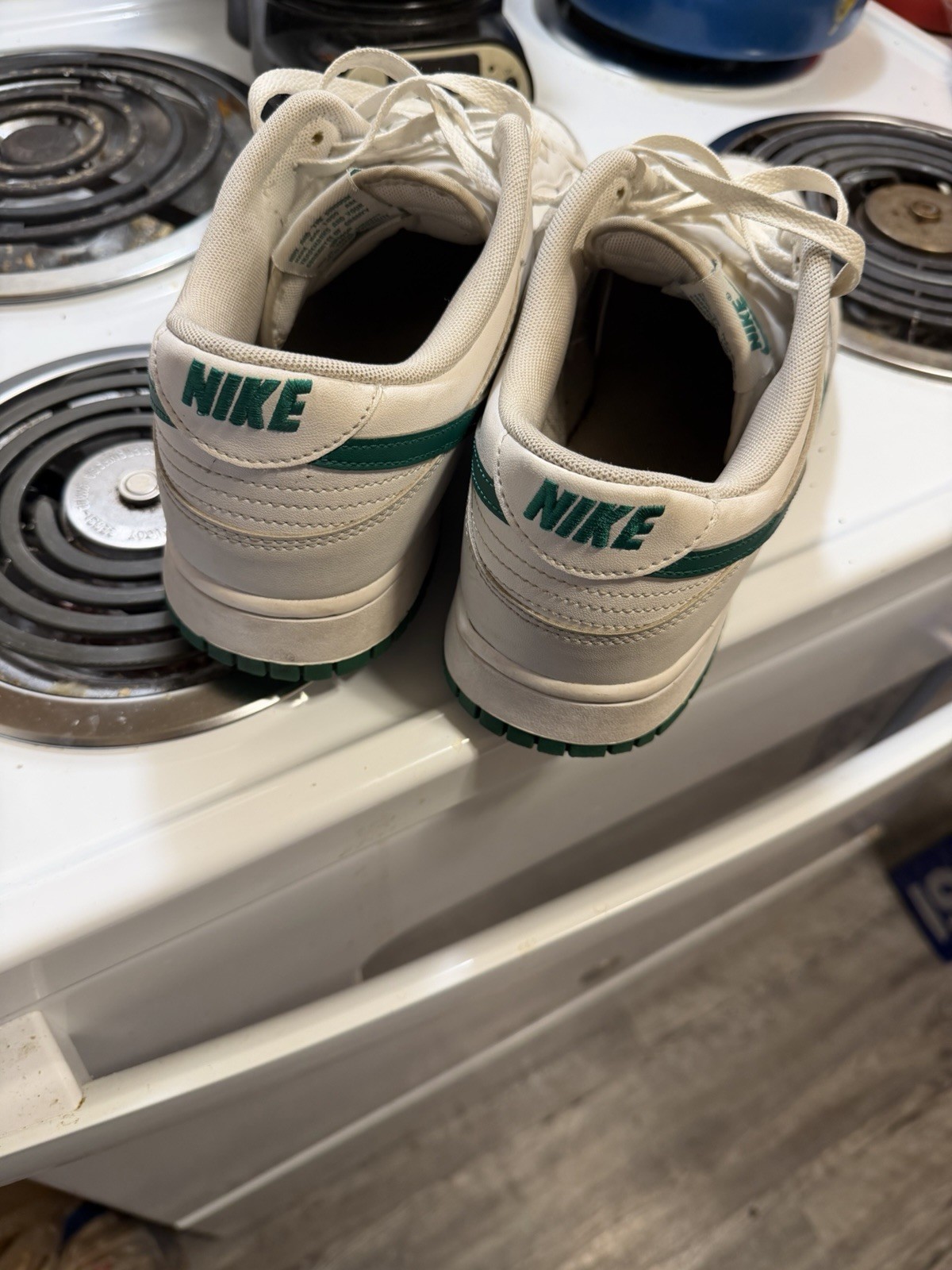 Nike Dunk Low Retro Summit White Malachite