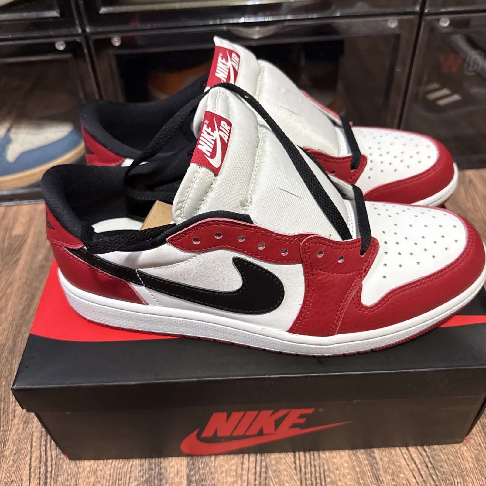 Jordan 1 Low OG Chicago⁠