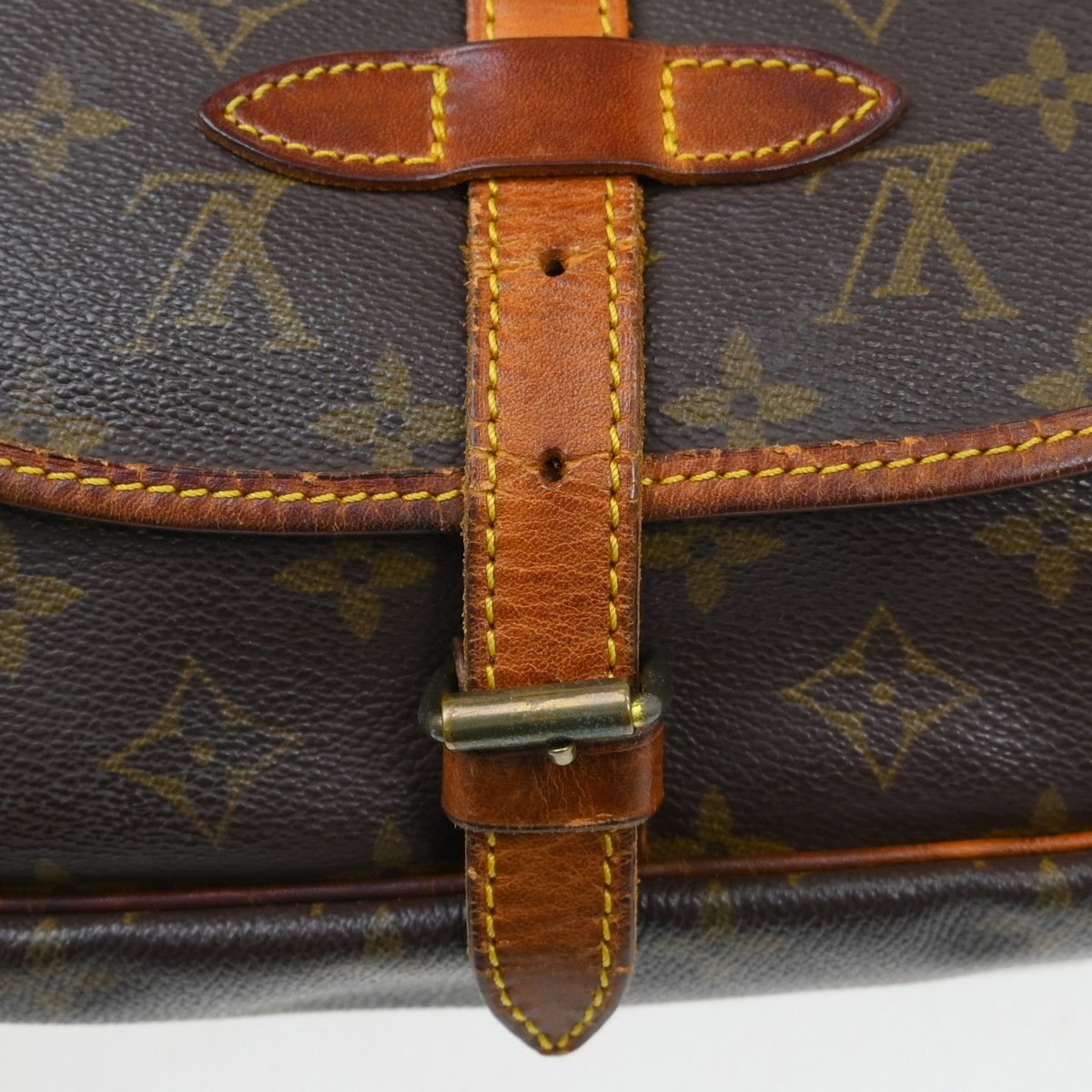 Best05 LOUIS VUITTON MONOGRAM SAUMUR 30 MESSENGER BAG M42256 AR1902 YQ08819