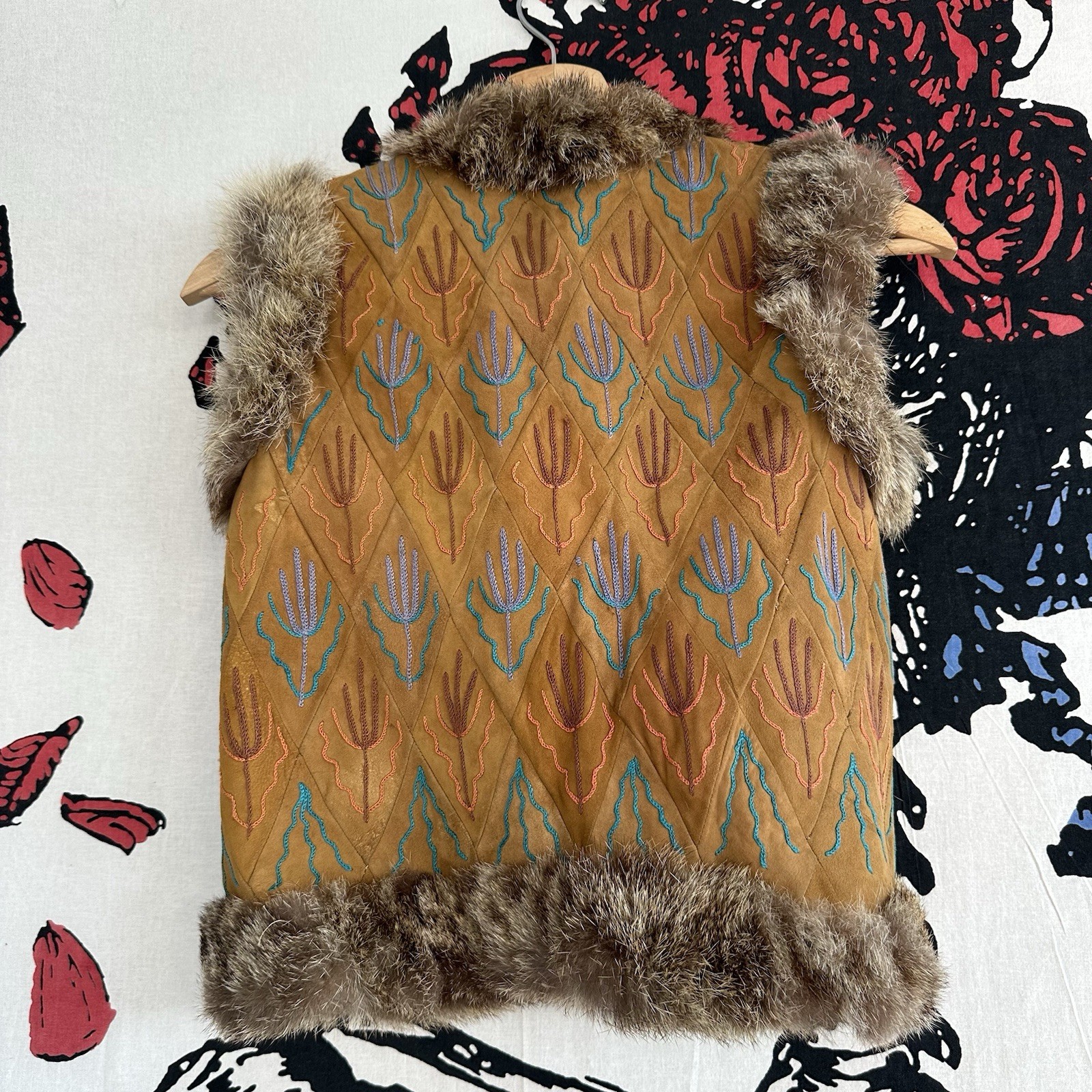 VTG 60s 70s Afghan Patchwork Suede Vest Boho Hippie Western Fur XS S