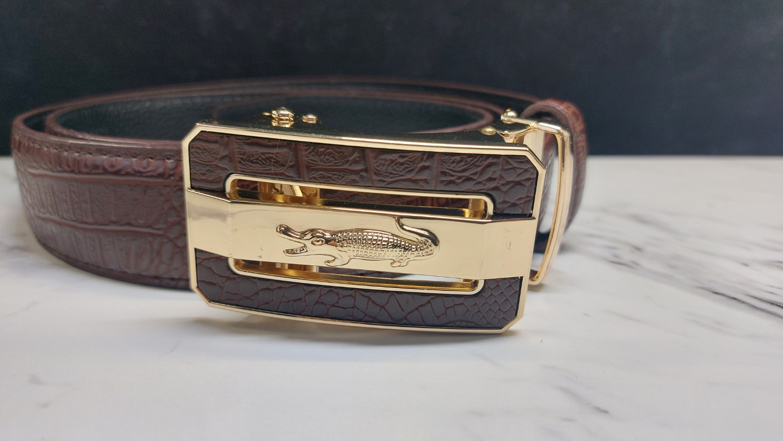 Brown Alligator Crocodile Print Leather SKIN MEN’S Belt 47″ 1 3/8″