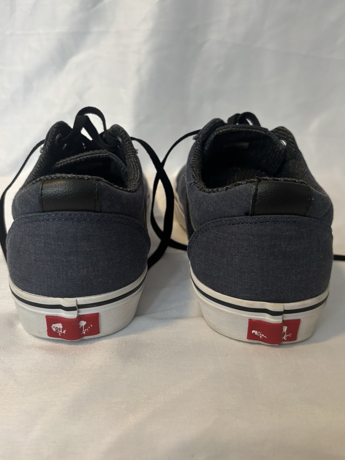 Vans Ward Men’s Size 12 Navy Blue Black White Low Top Skate Sneakers