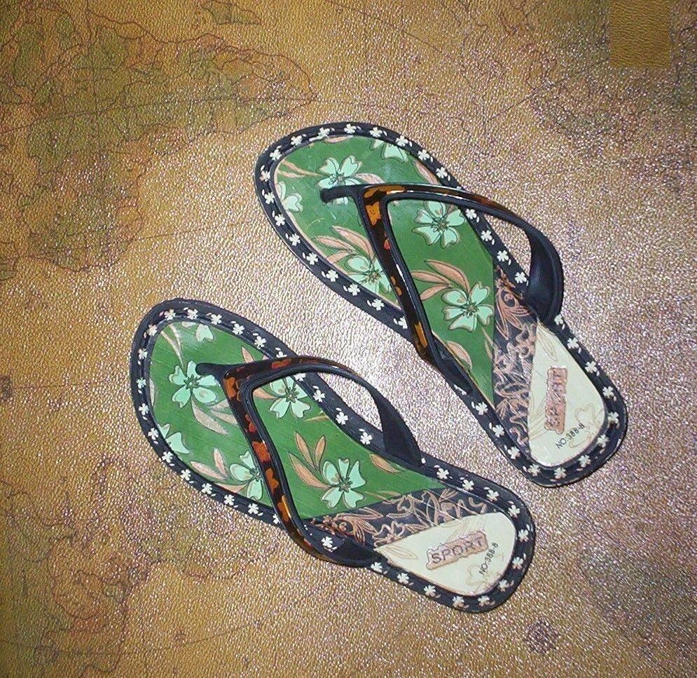 Flip Flop Size 7 Black, Flat (0 to 1/2 in.), Floral, Narrow,Black,Rubber