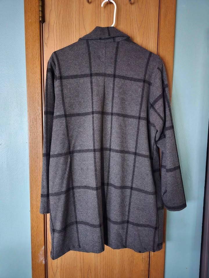 Size L Gray & Black Striped BBJ Los Angeles Lightweight Open Jacket with Pockets