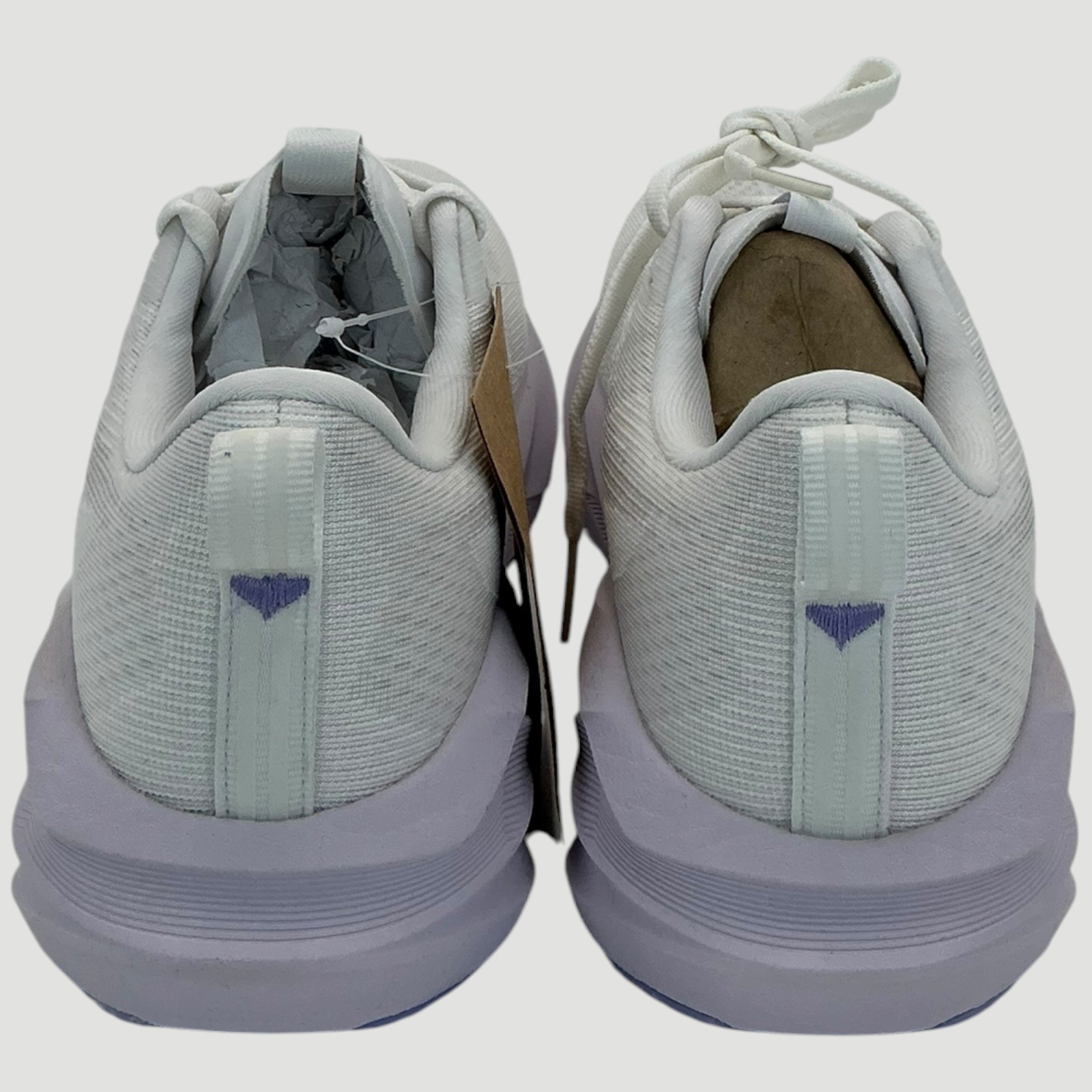 Asics Novablast 5 Women’s Size 7 D (Wide) White/Lilac Running Shoes NIB