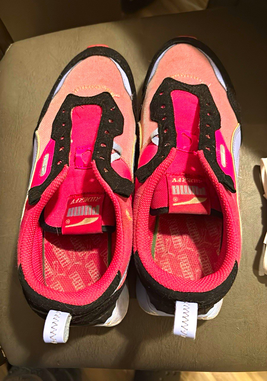 PUMA Rider Low Top Lace Up Athletic Sneakers Pink Black White Rubber Sole