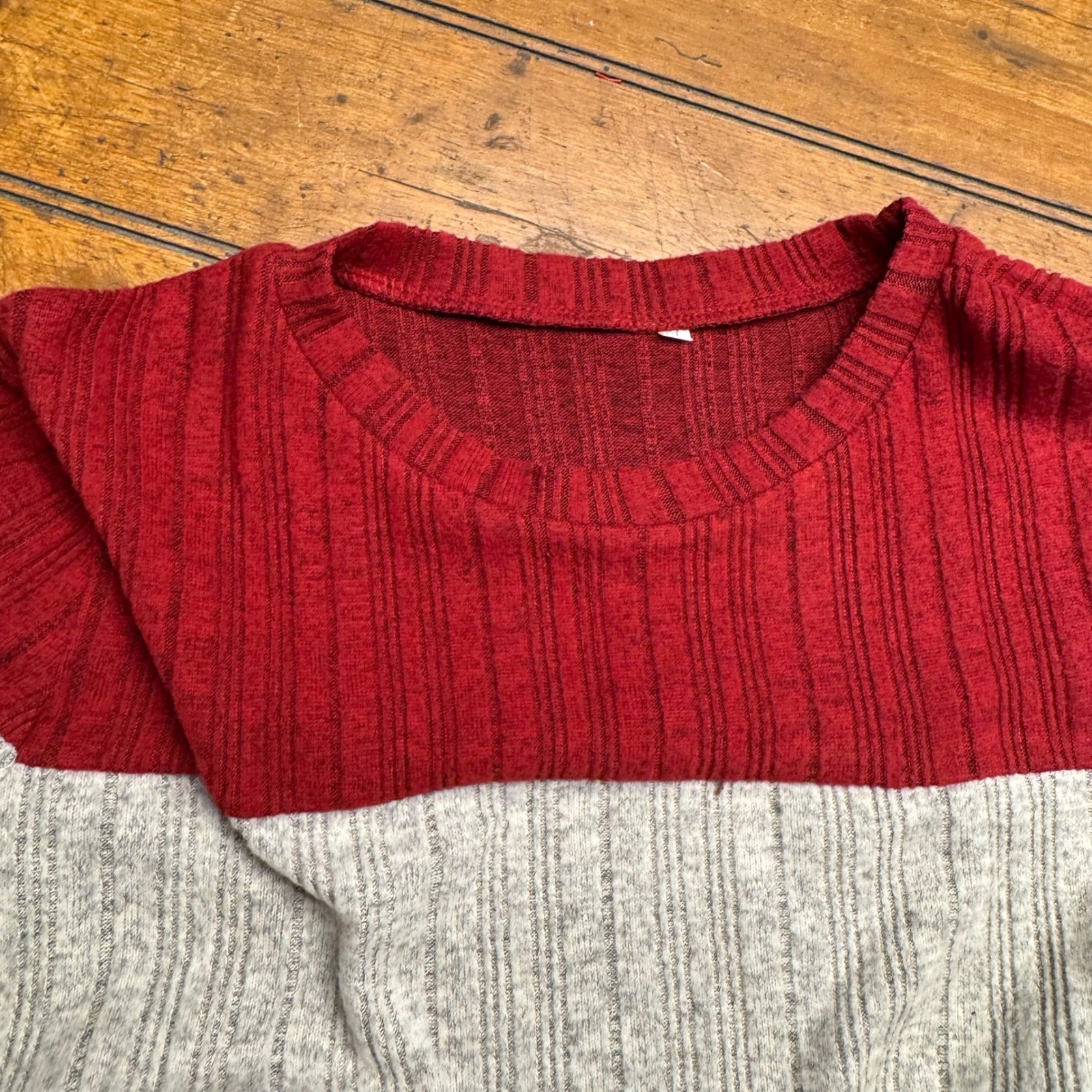 Womens XL Red Grey Striped Ribbed Long Sleeve Crew Neck Top Shirt