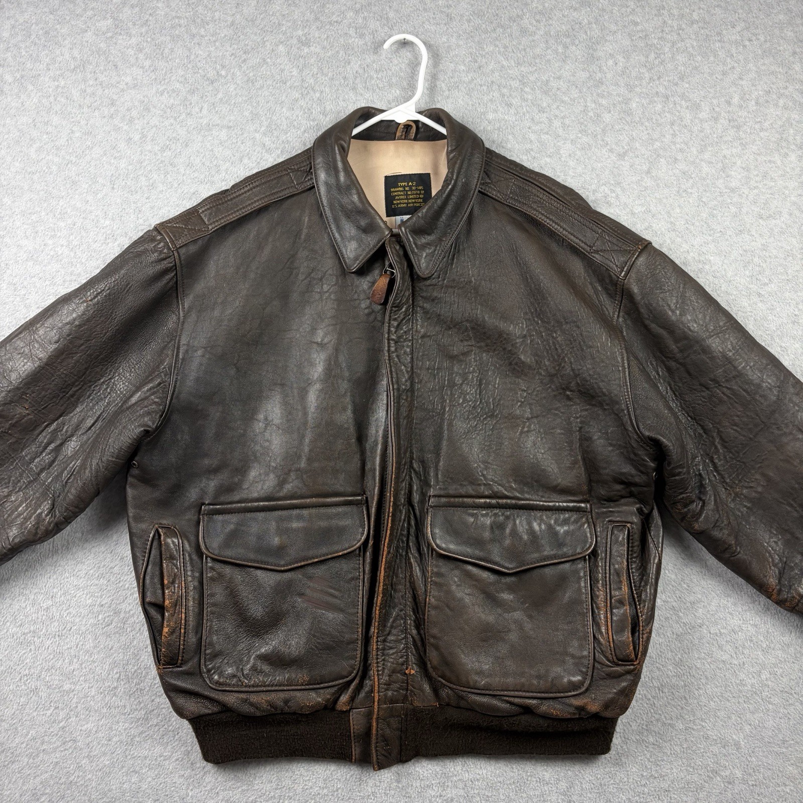 Vintage Avirex A2 Jacket Mens Large Brown Leather Flight Bomber USAF Pinup Flag
