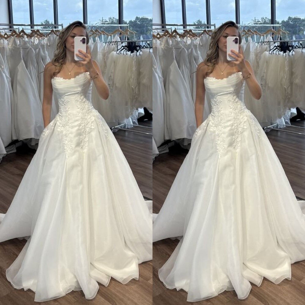 Wedding Dresses Strapless With Side Pockets Sweep Train Elegant Bridal Gowns