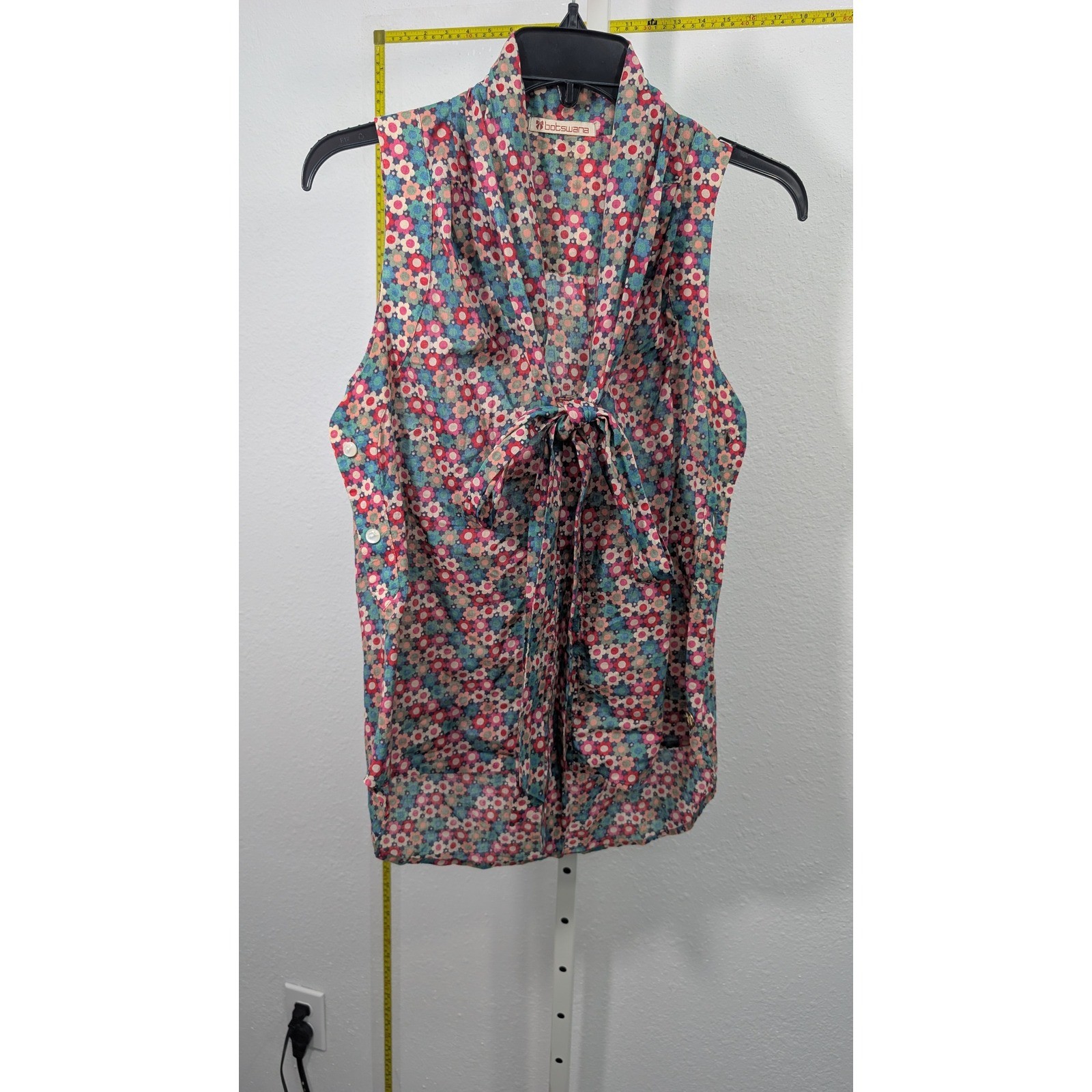 Botswana Floral Sleeveless Tie Neck Blouse Womens P Small Cotton Button Back Top