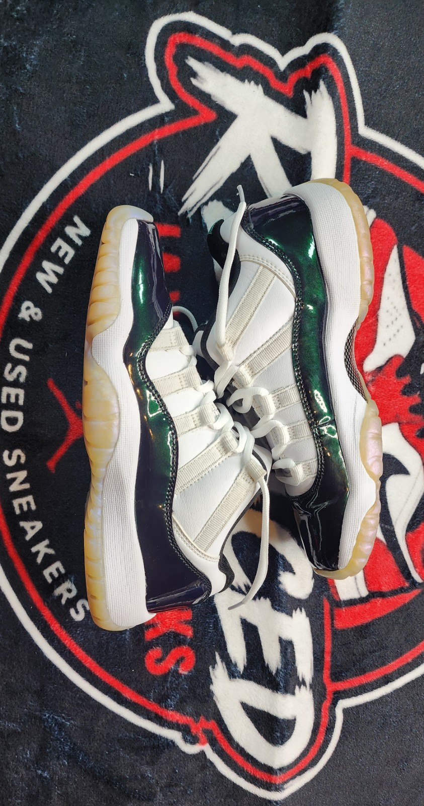 Air Jordan 11 Retro Low Emerald US 5