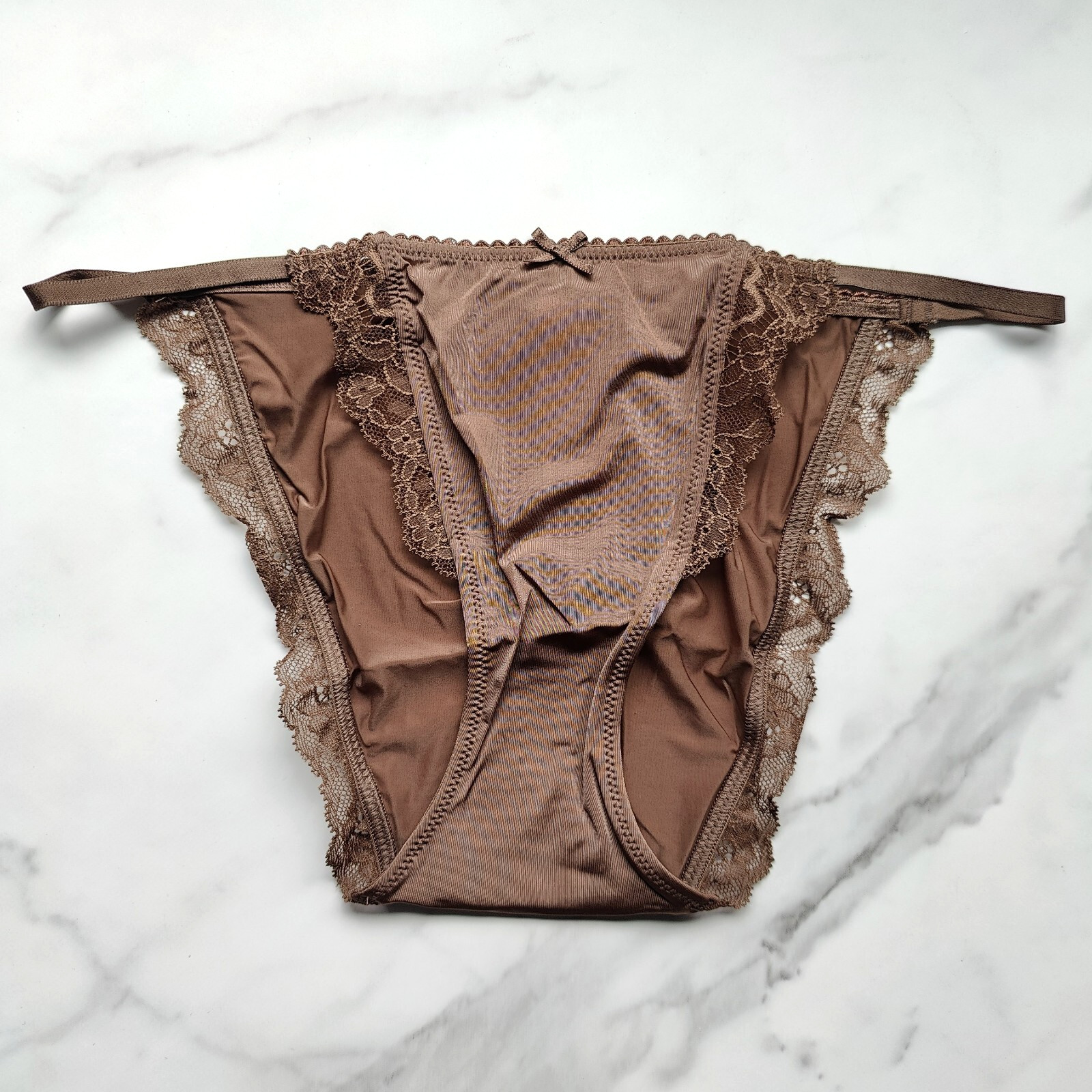 Victoria’s Secret Dream Angels Lace-Trim Smooth String Bikini Panty Mousse S/M/L