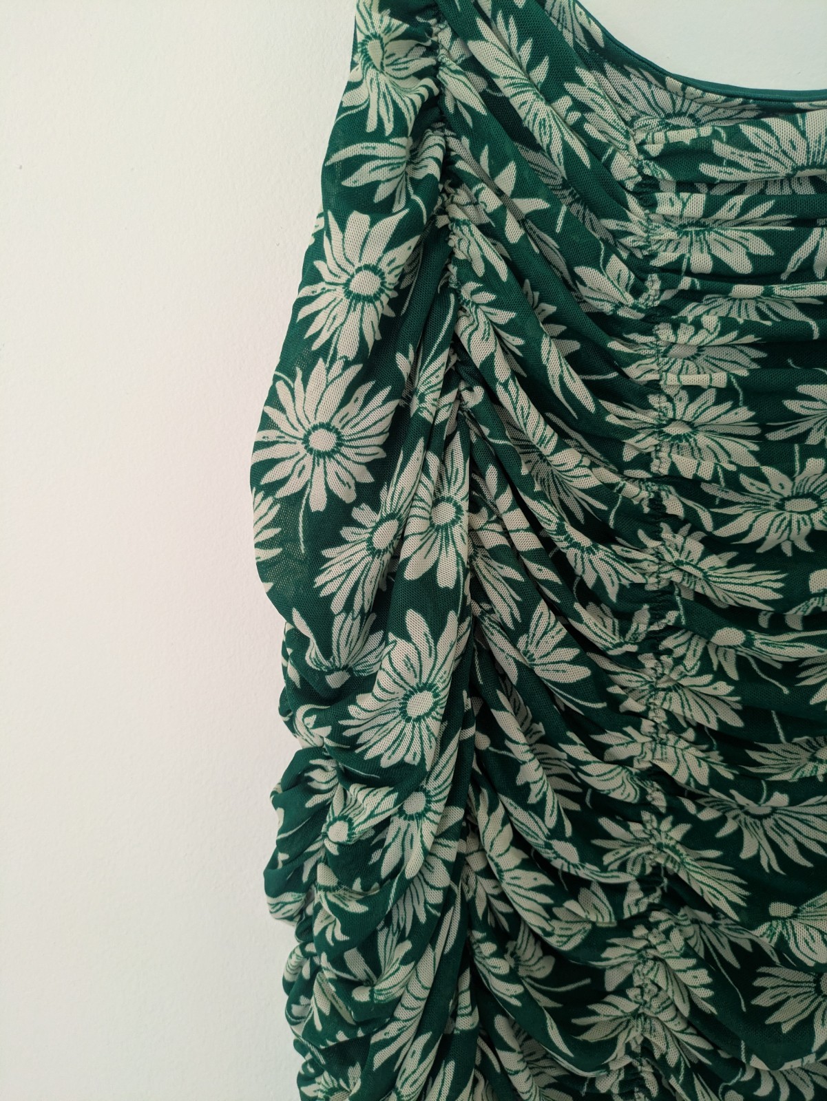 Torrid Stretch Mesh Cropped Shirred Cami Top Women’s Size 3X Green Floral New