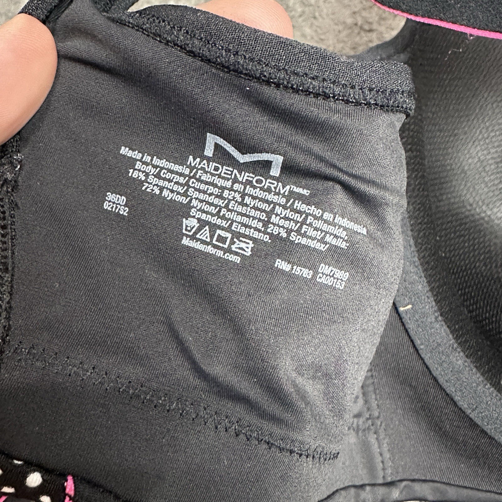 Maidenform DM7989 Ultimate Mid Impact Sports Bra Crossback UW 36DD Black $44