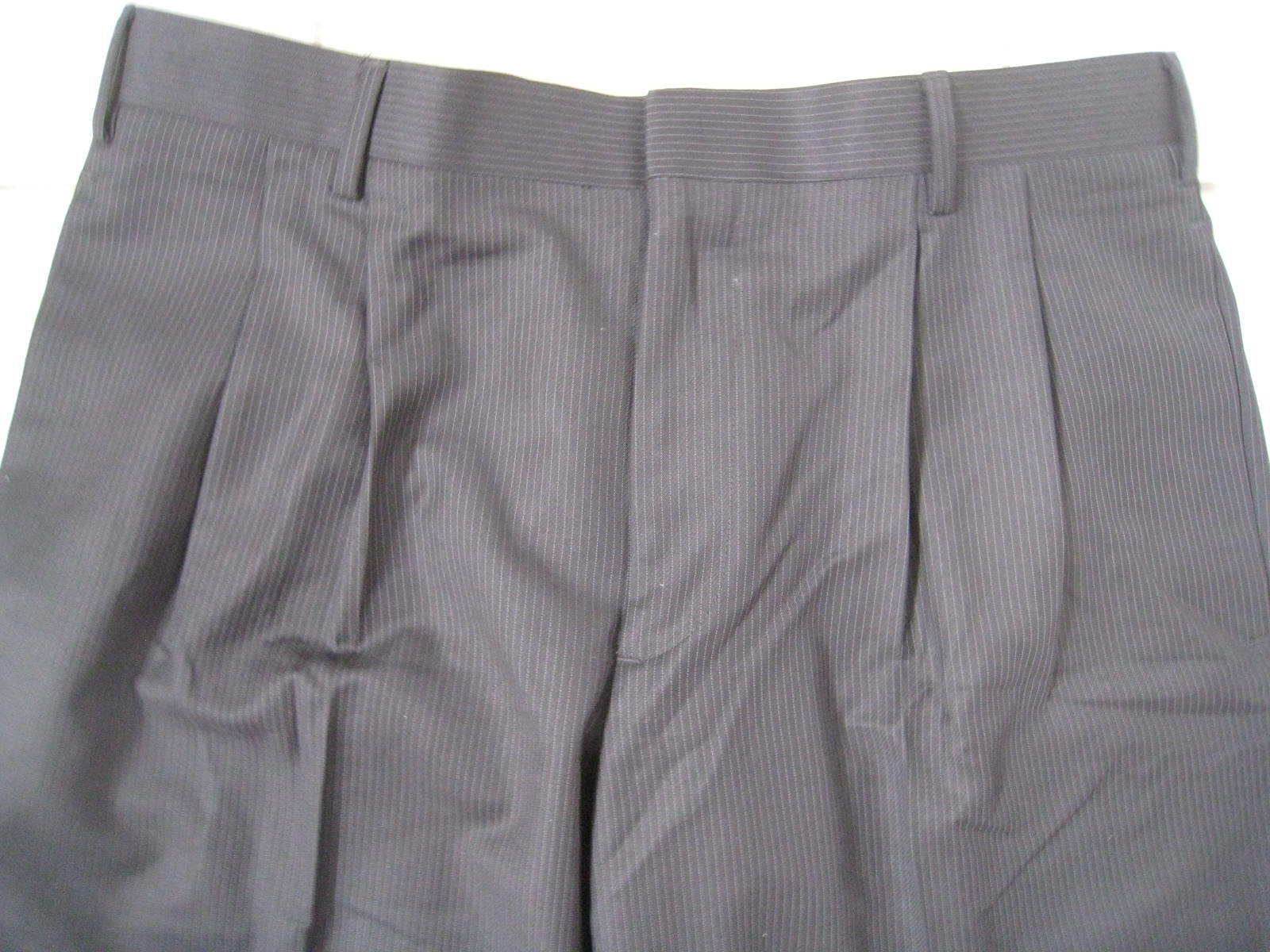Merona Pleated Dress Pants Men’s Size 36X31 Black Striped