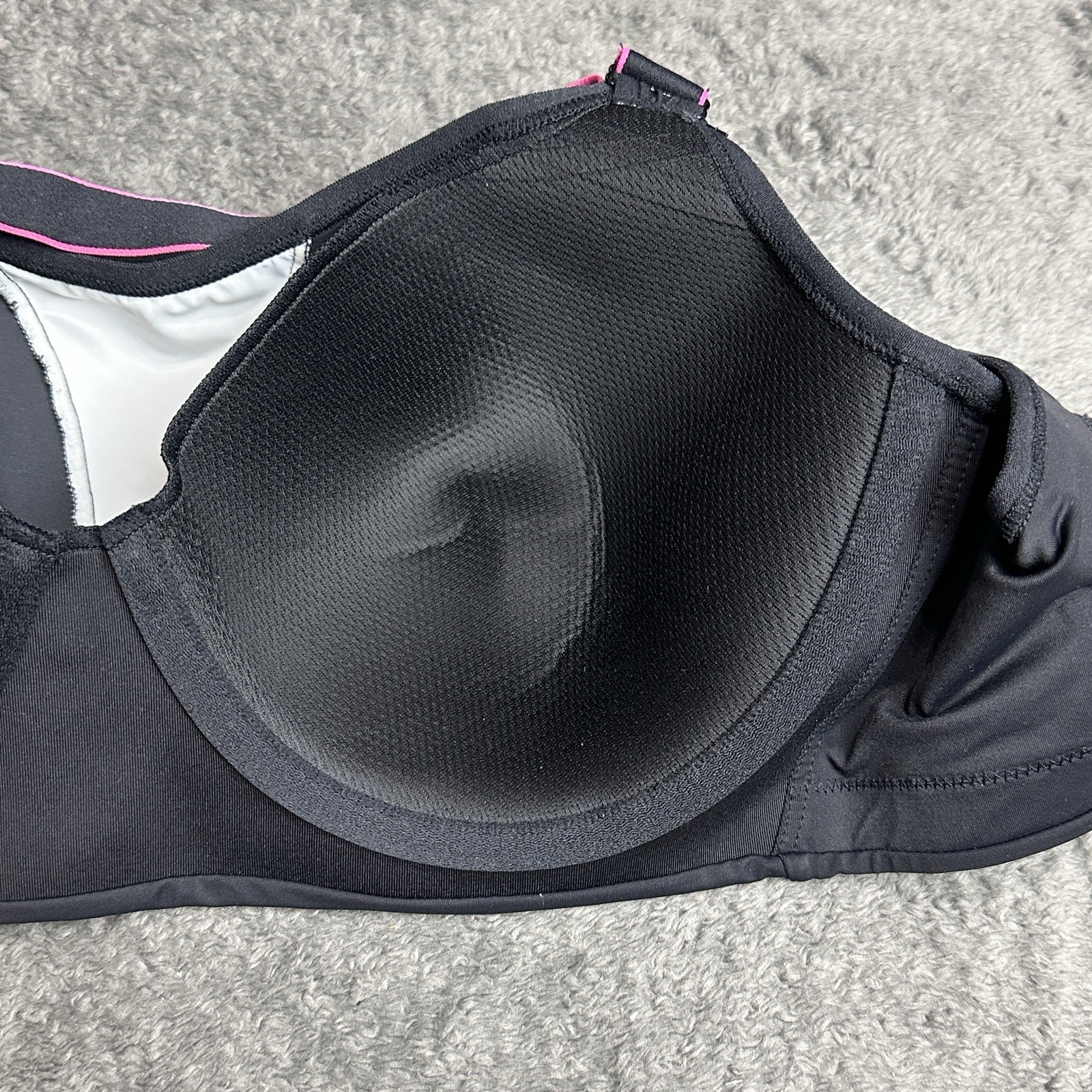 Maidenform DM7989 Ultimate Mid Impact Sports Bra Crossback UW 36DD Black $44