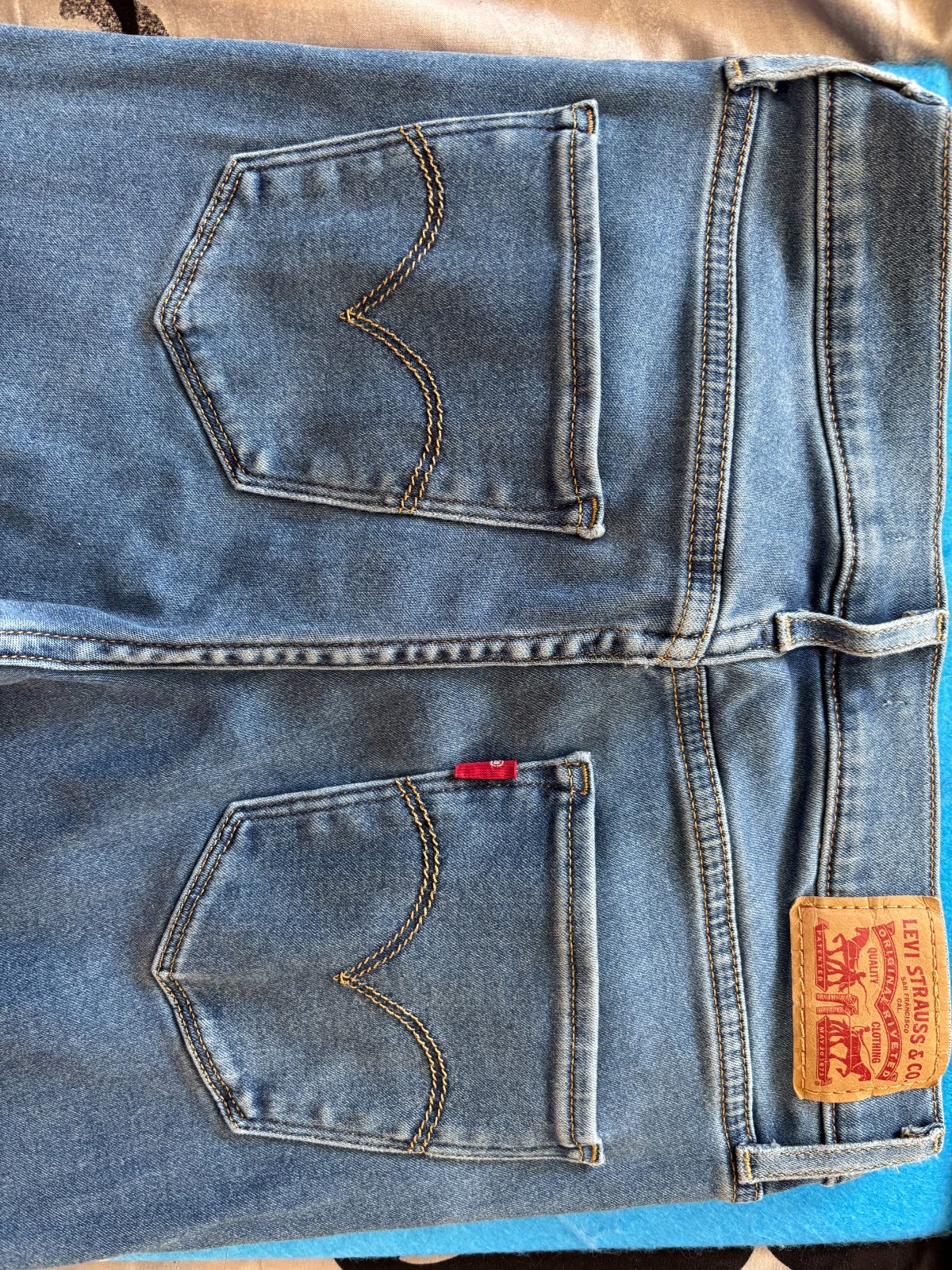Levi’s 720 High Rise Super Skinny, Size 27