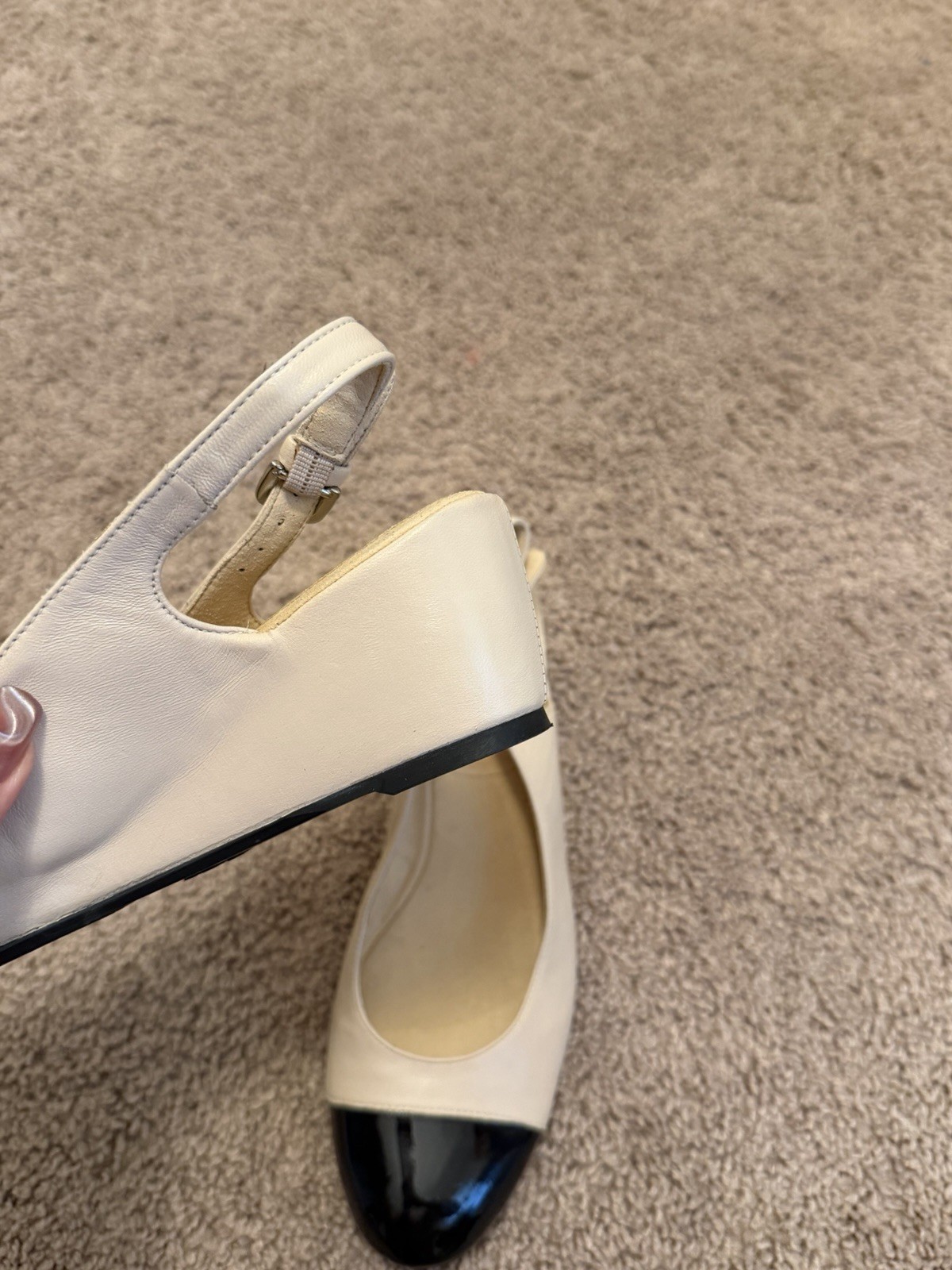 Stuart Weitzman A408323 Vintage Cap Toe Slingback Kitten Heel Nude Black Size 8
