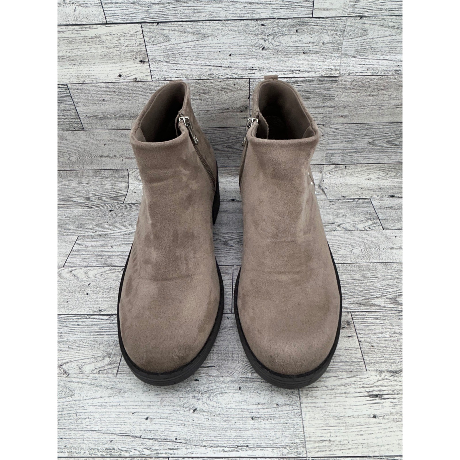 Bzees Olivia Taupe Fabric Suede Ankle Boots Washable Block Heel Women Size 7W