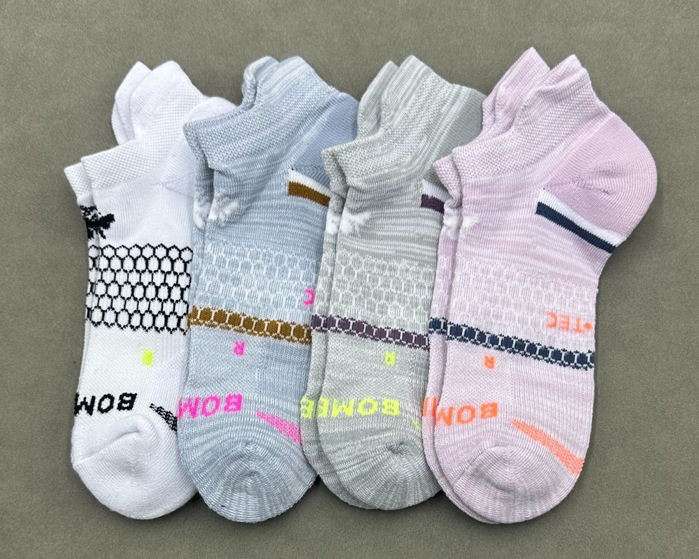 4 Pair Women’s All-Purpose Performance Ankle Socks Size Med 4 Colors Mix BOMBAS
