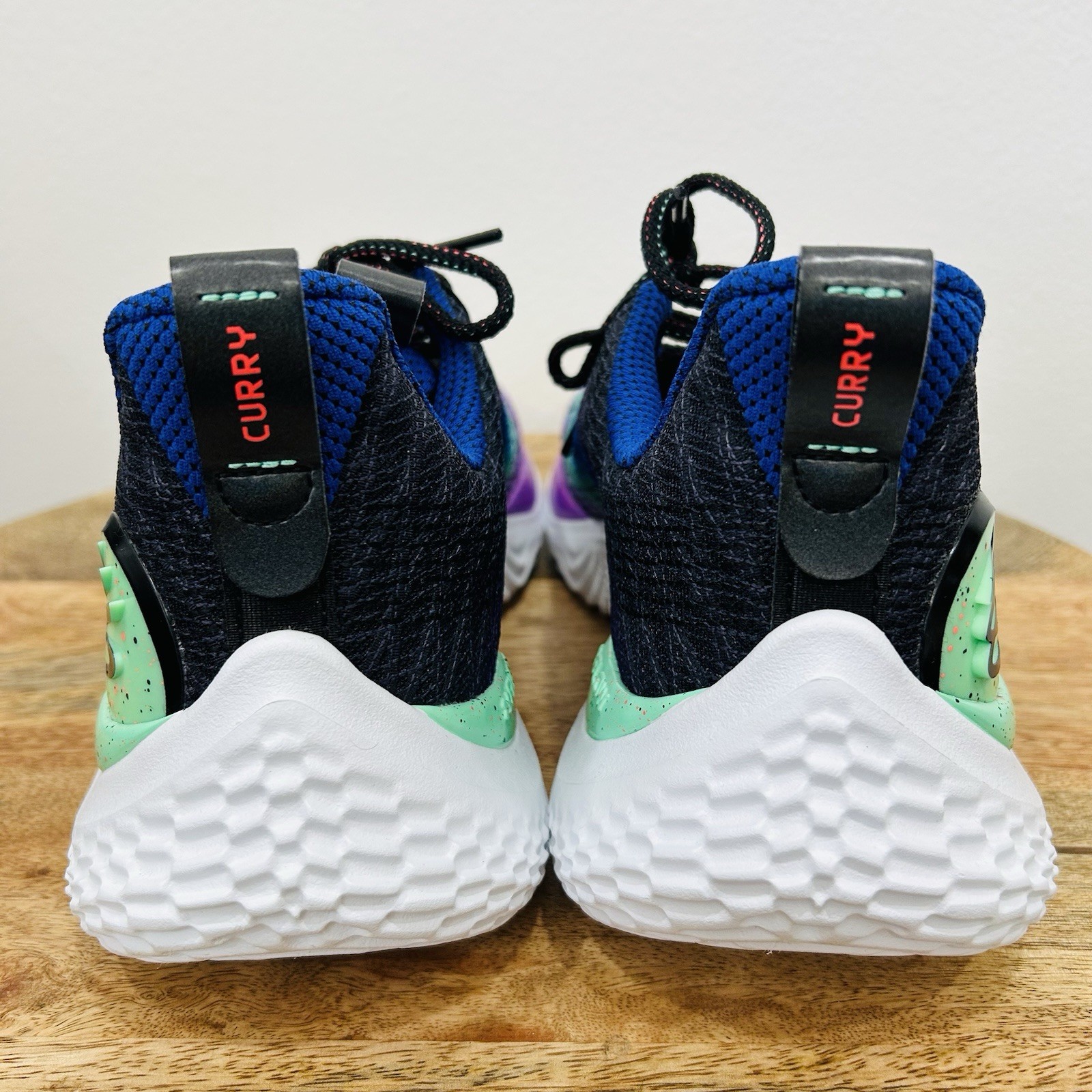 Under Armour UA Curry Flow 10 Low Northern Lights Purple Mens 14.5 3025621-500