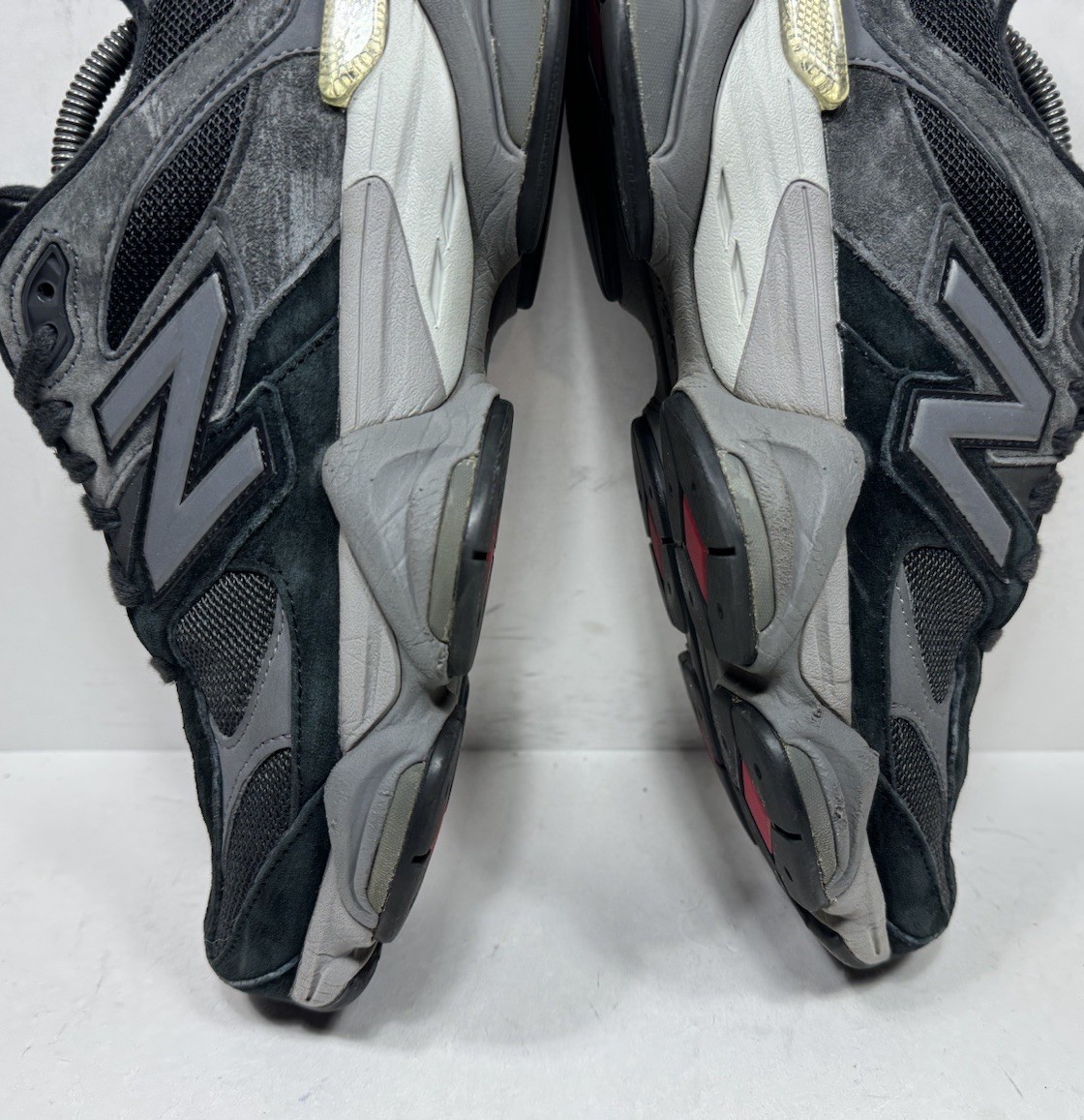 New Balance 9060 Black Castlerock Grey U9060BLK Men’s Size 10 Shoes