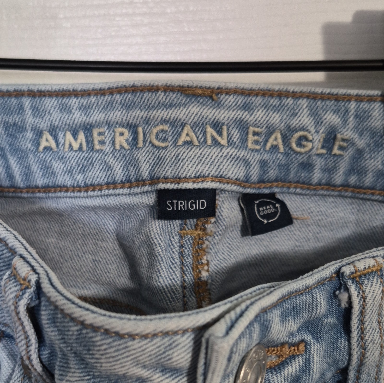 American Eagle Outfitters Women’s Straight Light Wash Blue Denim Jeans 5-Pocket
