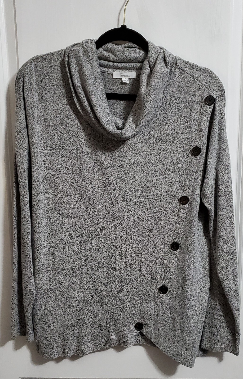 89 & Madison Gray Knit Pullover Sweater Cowl Neck Long Sleeve Sz M Button Accent