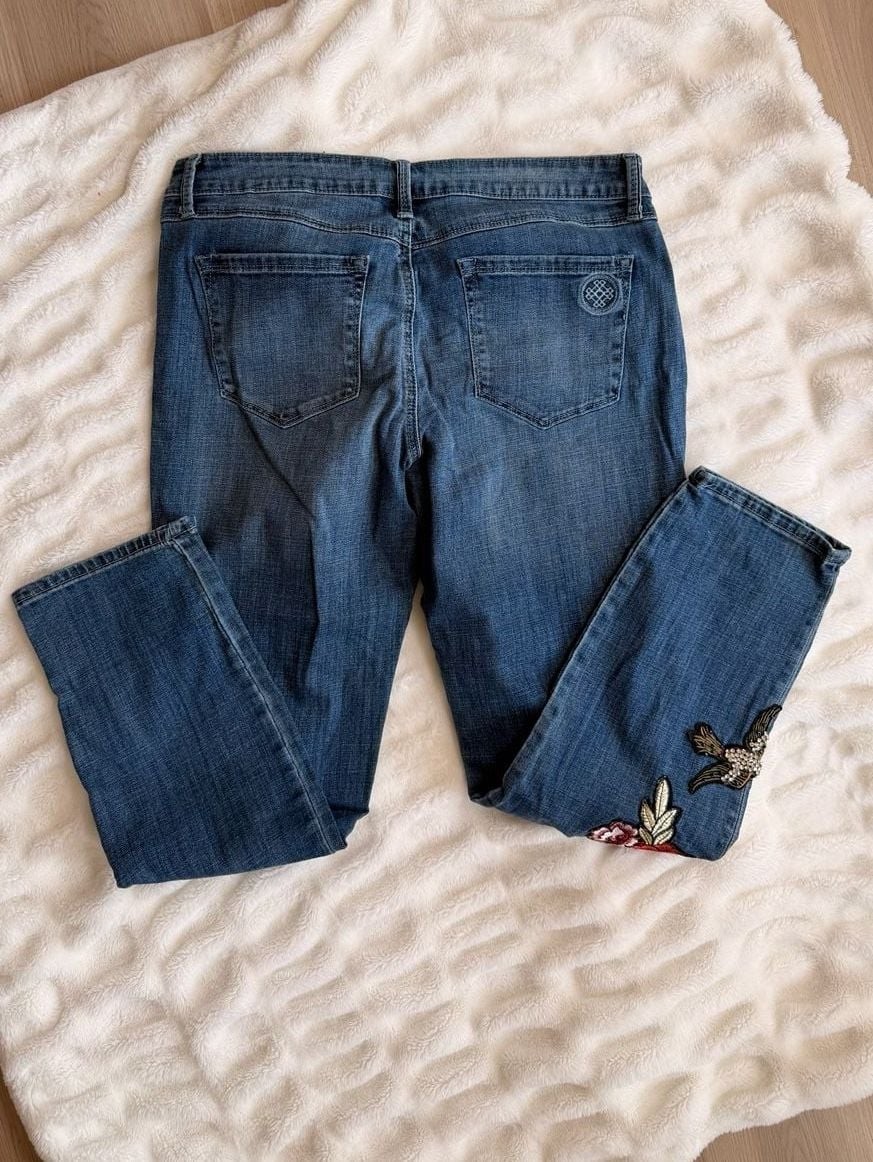 Laurie Felt Classic Embellished Boyfriend Jeans with Floral and Bird Embroidery