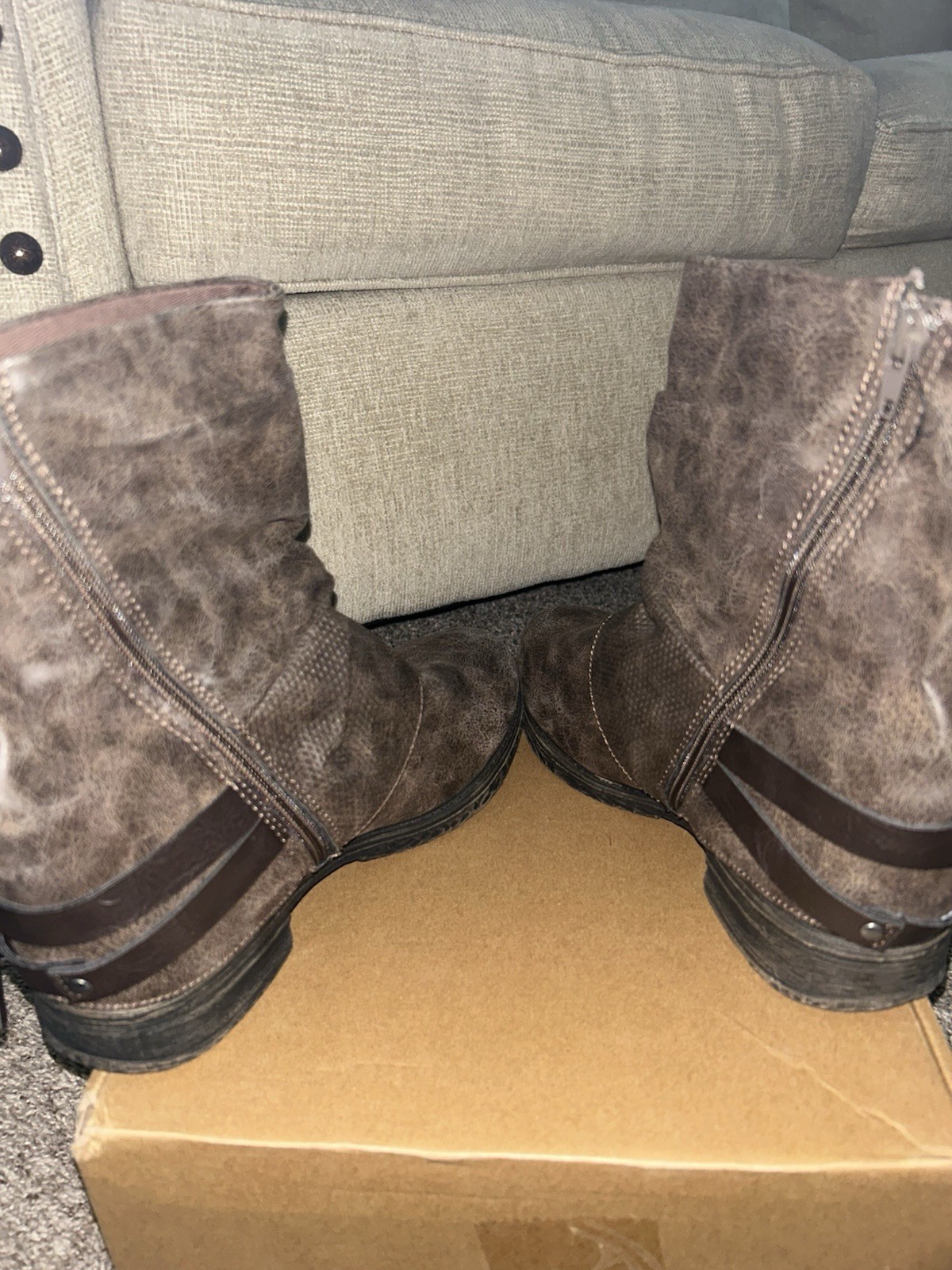 Jellypop distressed brown moto boots Women’s Size 9
