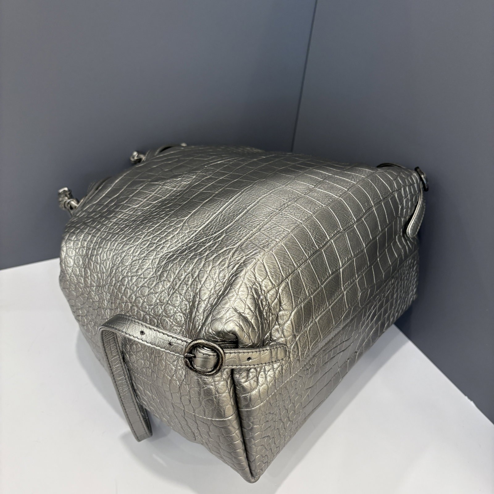 Chanel Backpack Silver Calfskin Crocodile Embossed (hs021026a4)