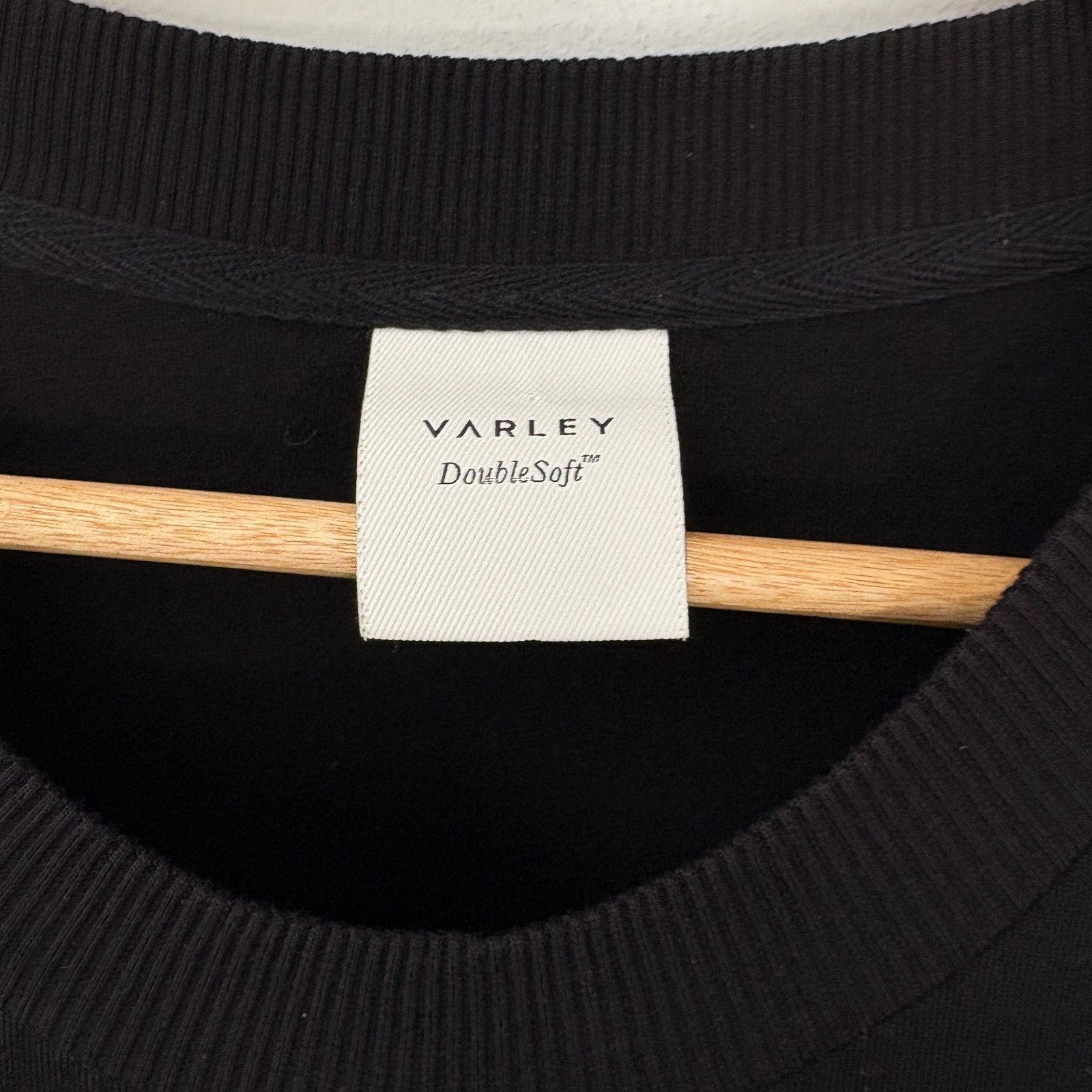 Varley Doublesoft Charter Sweatshirt 2.0 Women Size Medium Black Pullover FLAW