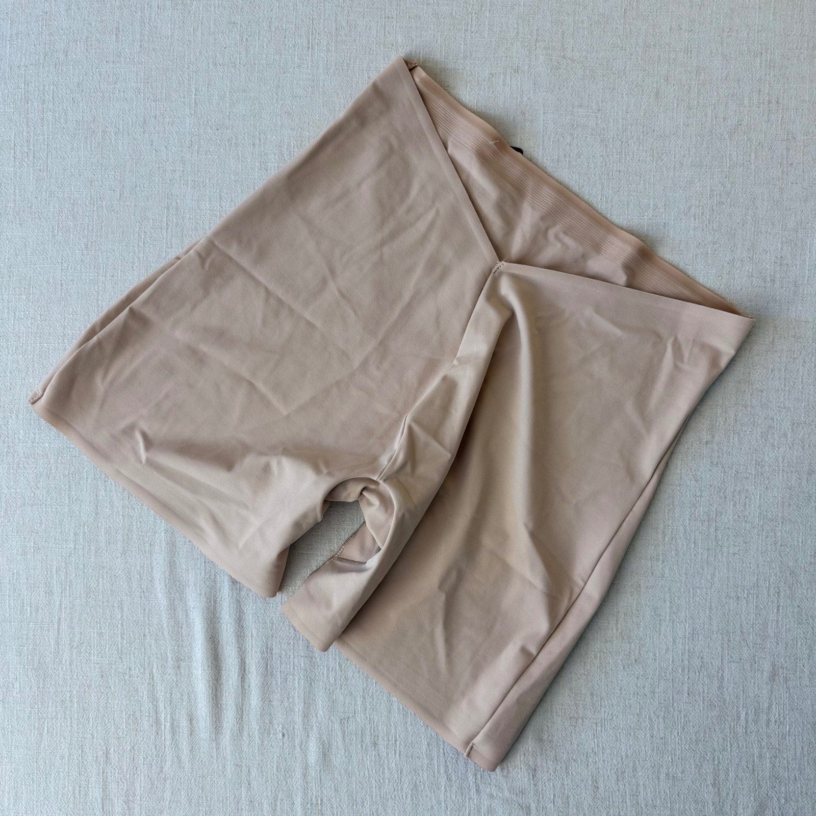 TC Fine Intimates Barest Back Low-Back Mid-Thigh Shapewear Warm Beige Med