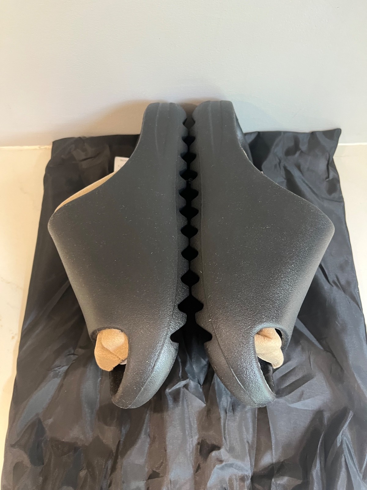 Authentic Size 11M – Yeezy Slides YS-01 Black – BRAND NEW with dust bag