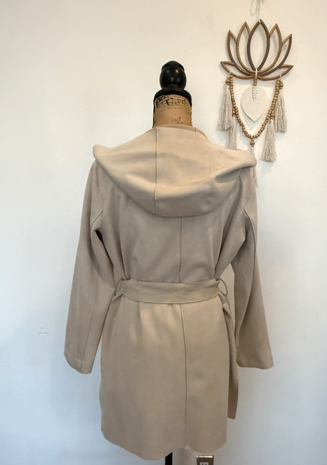 Oatmeal Ecru Belted Open Front Hooded Mid Length Faux Suede Jacket w/ Pockets Sm
