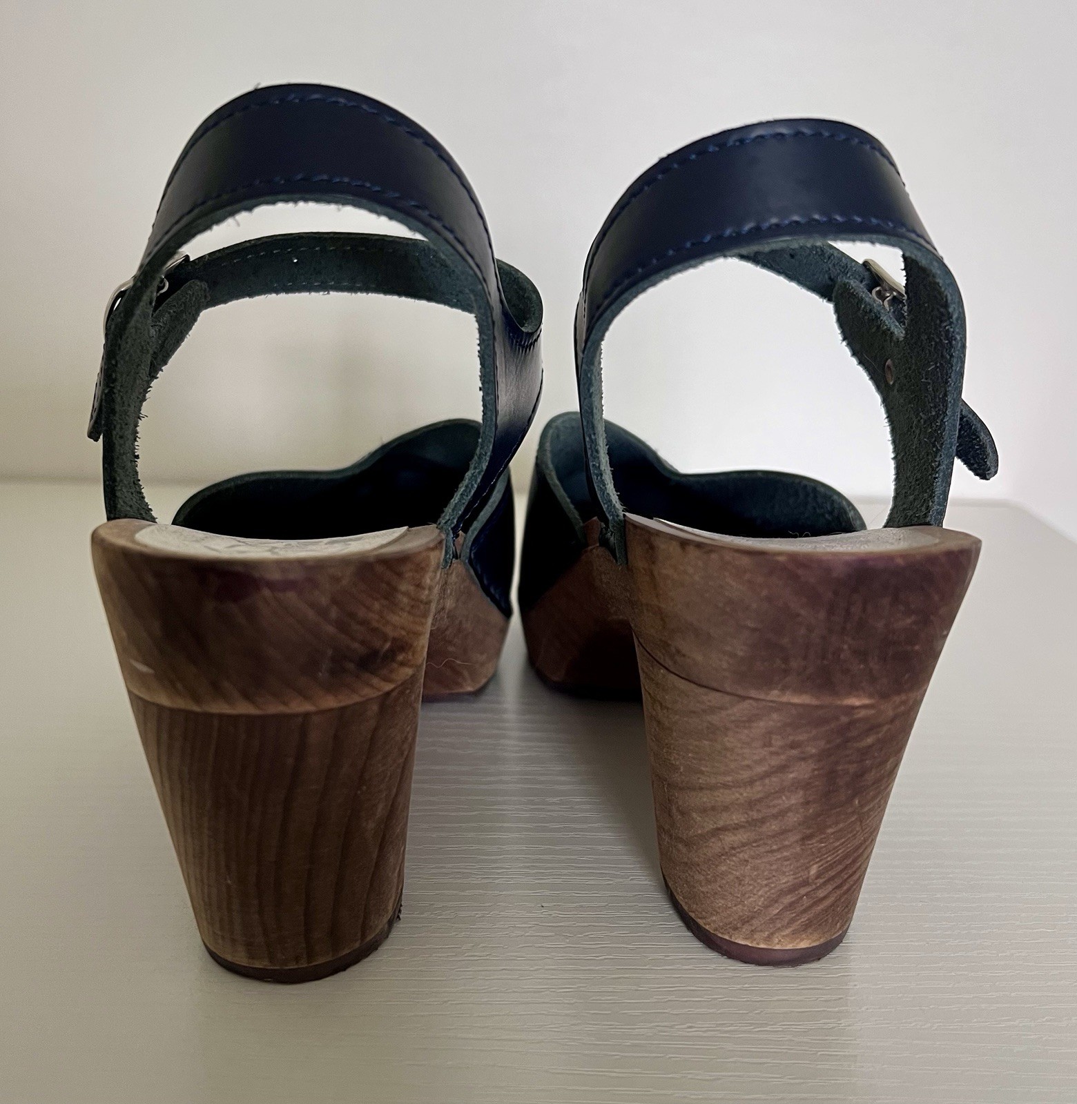 HTF Maguba Sweden Florence Wooden Clogs High Heel Tulip Cut Navy Leather Size 39